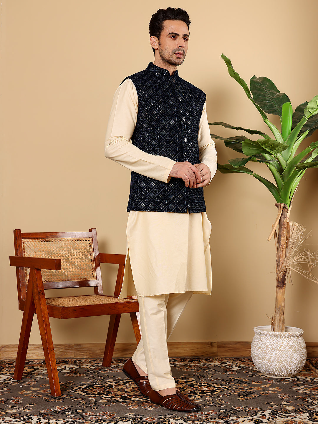 MULTI SHADES Men's Full Sleeve Cream Kurta Pyjama & Black Embroidered Nehru Jacket | Grocsy