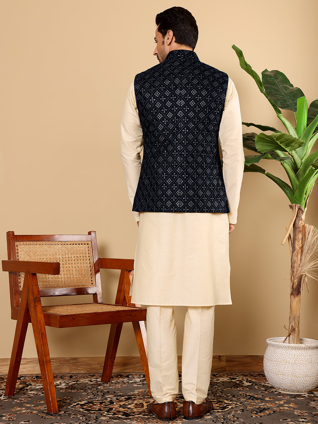 MULTI SHADES Men's Full Sleeve Cream Kurta Pyjama & Black Embroidered Nehru Jacket | Grocsy