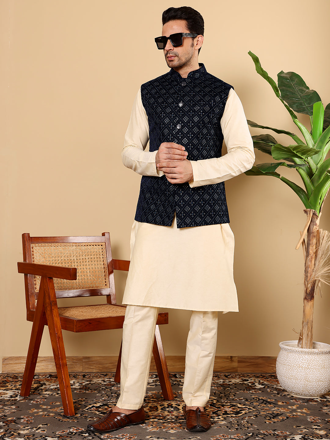 MULTI SHADES Men's Full Sleeve Cream Kurta Pyjama & Black Embroidered Nehru Jacket | Grocsy