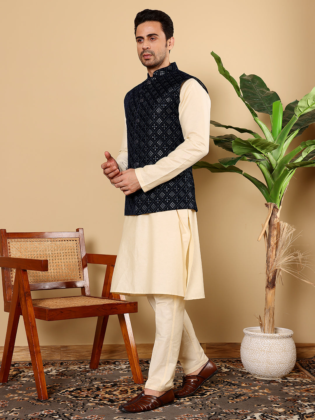 MULTI SHADES Men's Full Sleeve Cream Kurta Pyjama & Black Embroidered Nehru Jacket | Grocsy