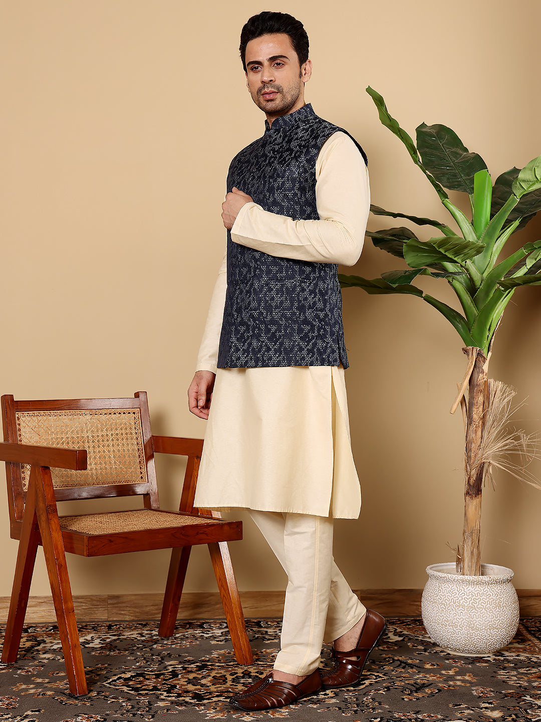 MULTI SHADES Men's Full Sleeve Cream Kurta Pyjama & Blue Embroidered Nehru Jacket | Grocsy
