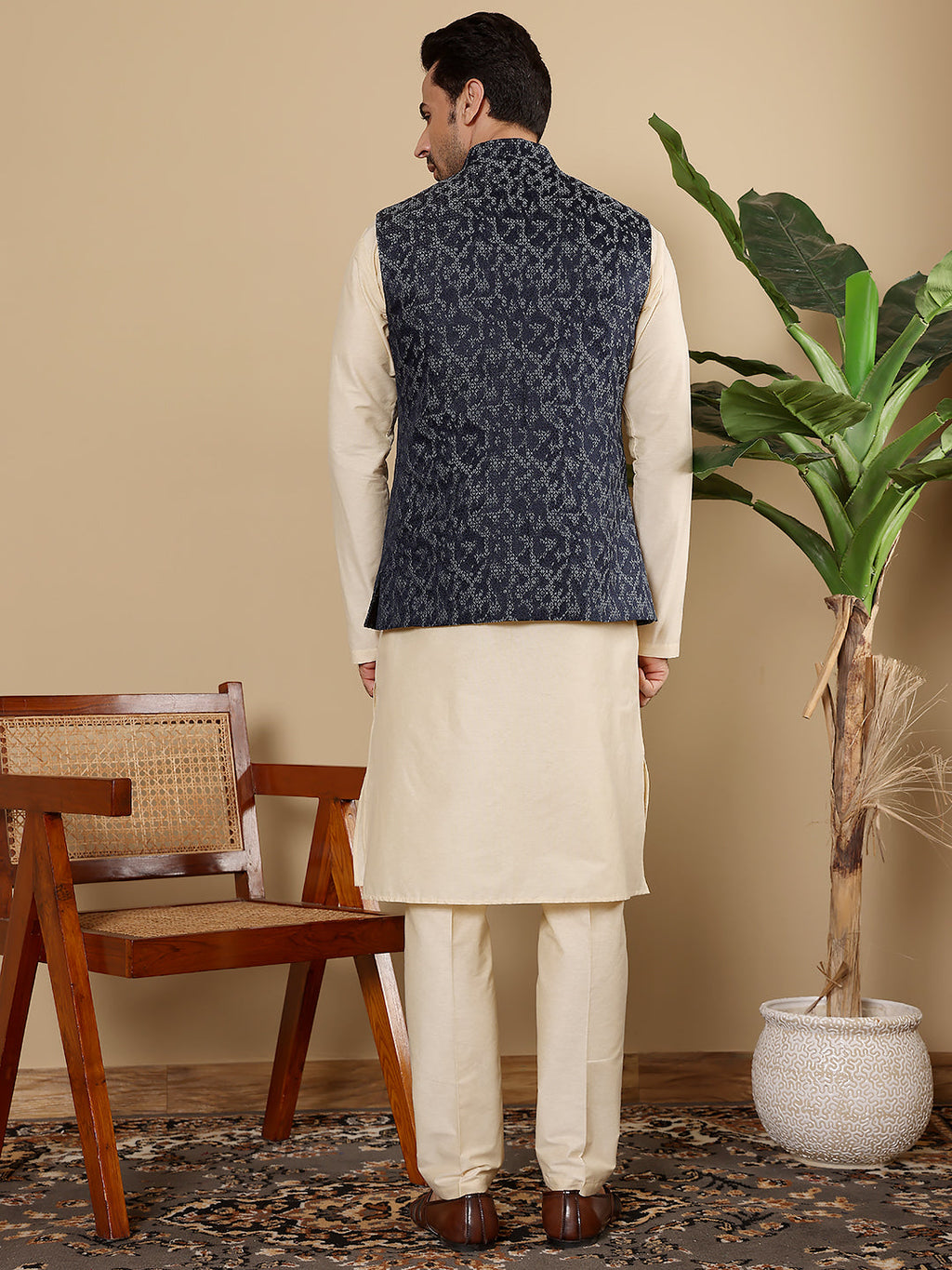 MULTI SHADES Men's Full Sleeve Cream Kurta Pyjama & Blue Embroidered Nehru Jacket | Grocsy
