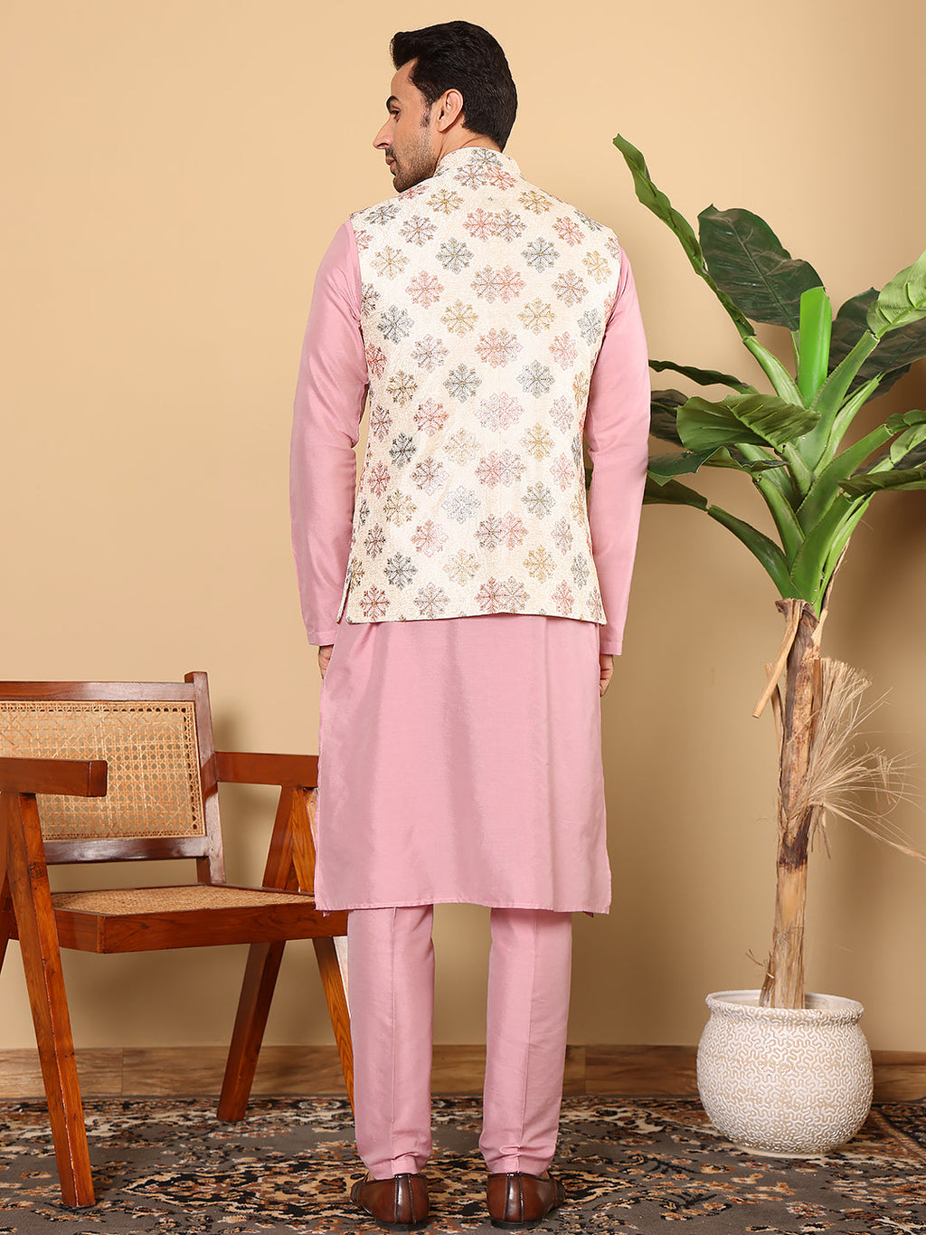 MULTI SHADES Men's Full Sleeve Pink Kurta Pyjama & White Embroidered Nehru Jacket | Grocsy