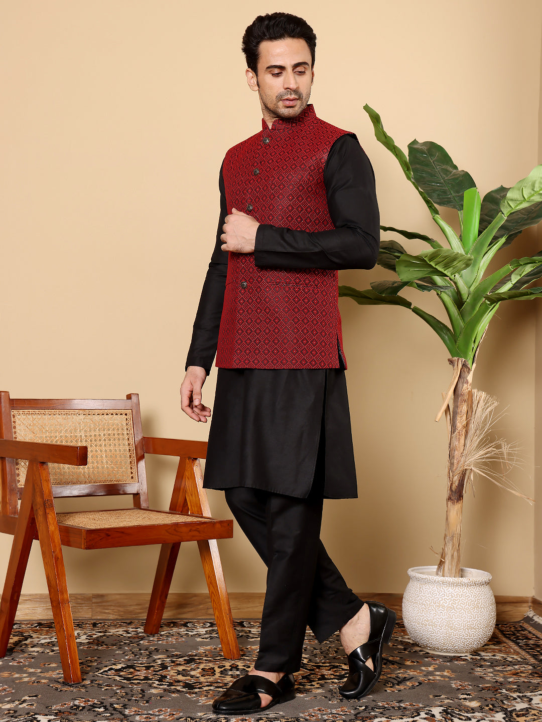 MULTI SHADES Men's Full Sleeve Black Kurta Pyjama & Red Embroidered Nehru Jacket | Grocsy