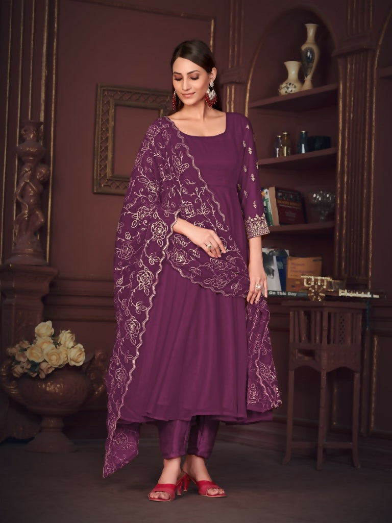Jyoti Fashion Women's Purple Georgette Embroidered Anarkali Kurta Pant Set With Dupatta | Grocsy