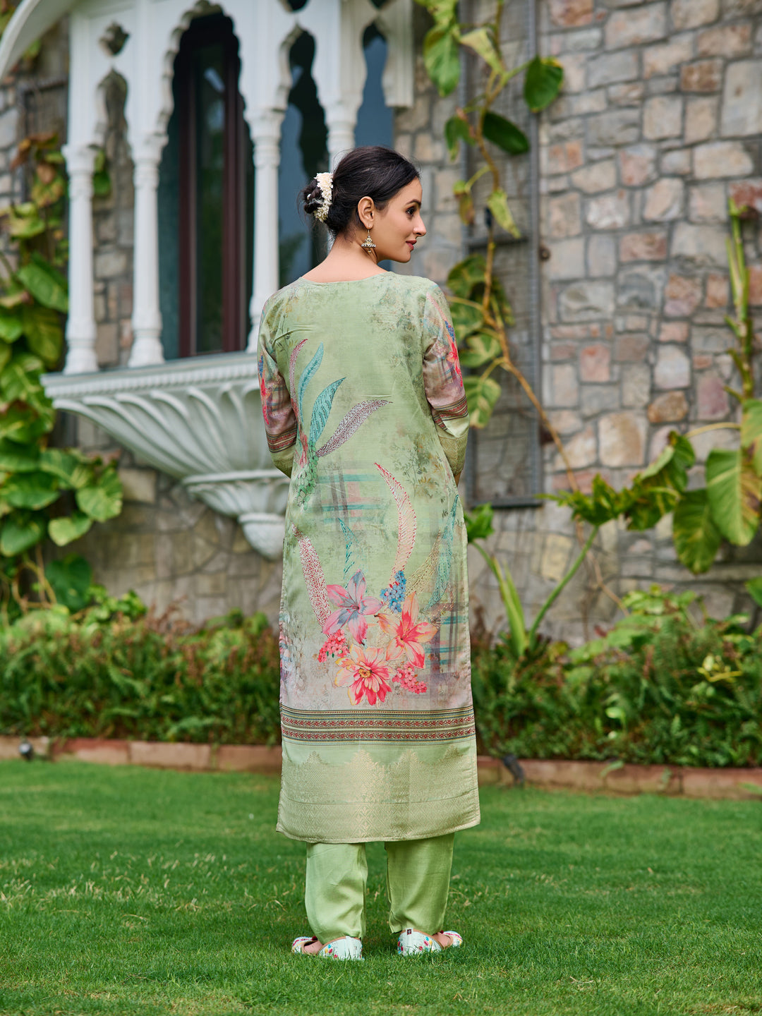 Mirror Embroidered Banarasi Silk Kurta With Pant & Banarasi Dupatta, Green - Hiral Fashion | Grocsy