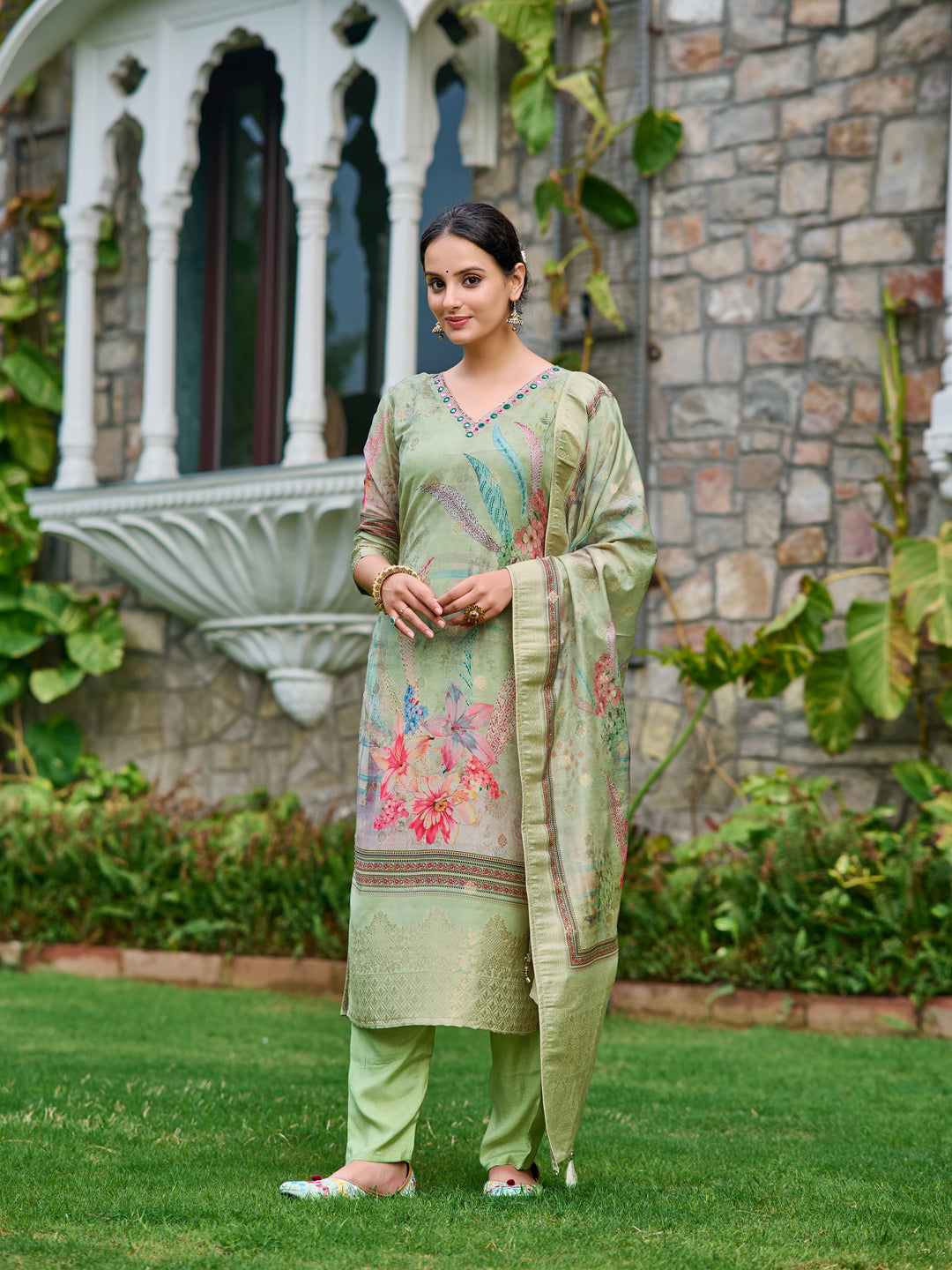 Mirror Embroidered Banarasi Silk Kurta With Pant & Banarasi Dupatta, Green - Hiral Fashion | Grocsy