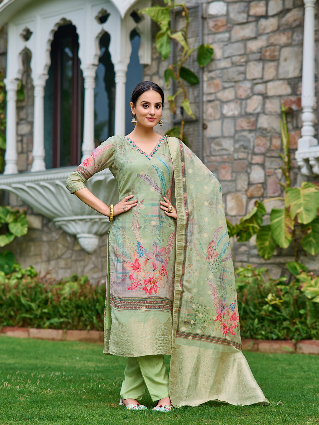 Mirror Embroidered Banarasi Silk Kurta With Pant & Banarasi Dupatta, Green - Hiral Fashion | Grocsy