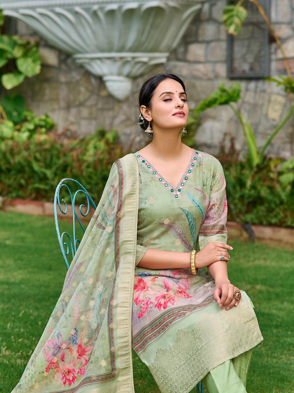 Mirror Embroidered Banarasi Silk Kurta With Pant & Banarasi Dupatta, Green - Hiral Fashion | Grocsy