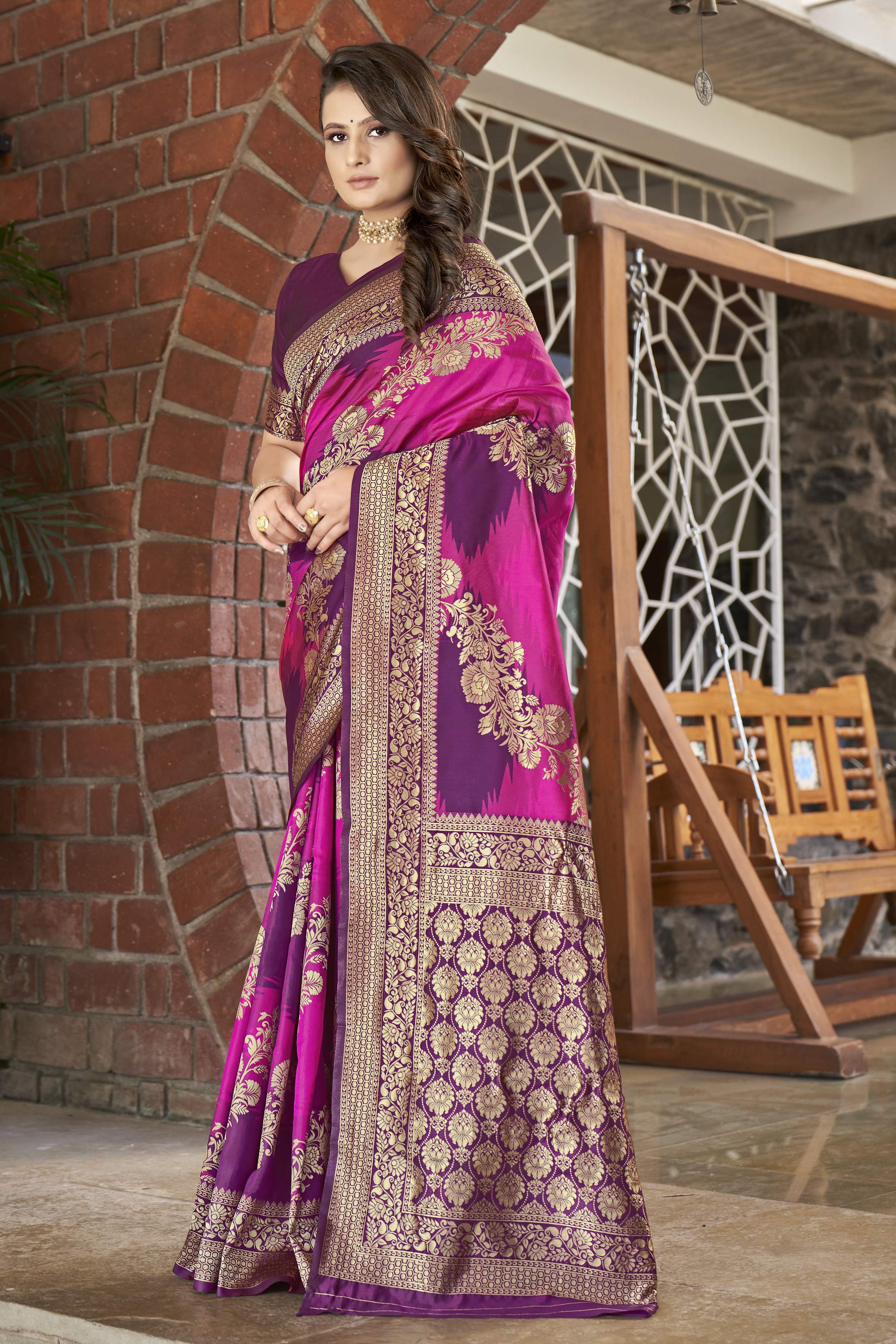 MANOHARI Banarasi Silk Blend Jacquard Work Saree - Purple | Grocsy