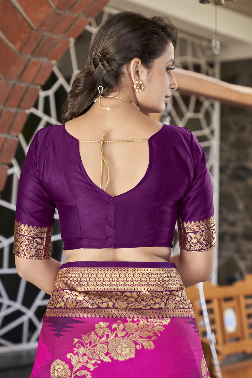 MANOHARI Banarasi Silk Blend Jacquard Work Saree - Purple | Grocsy
