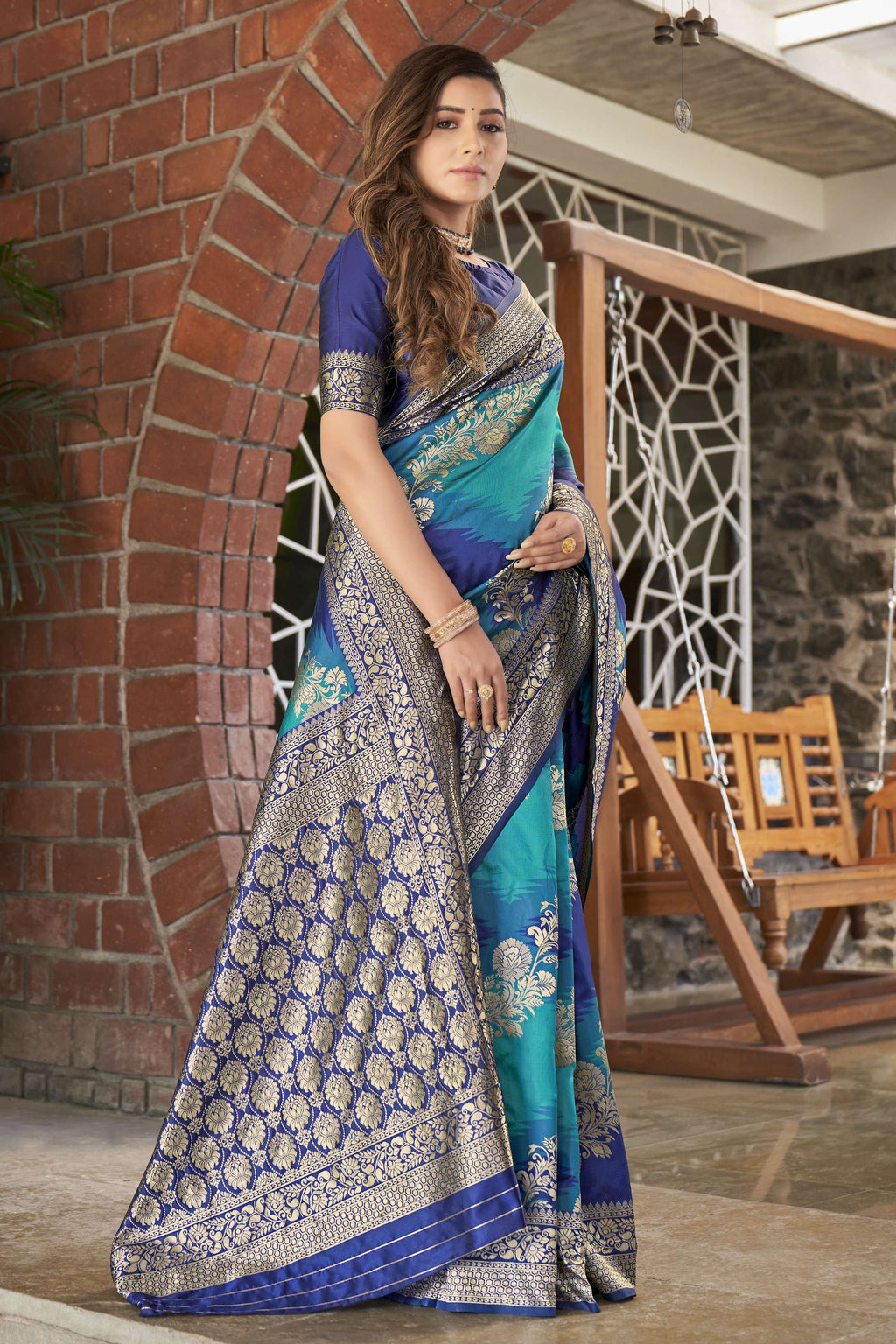 MANOHARI Banarasi Silk Blend Jacquard Work Saree - Blue | Grocsy