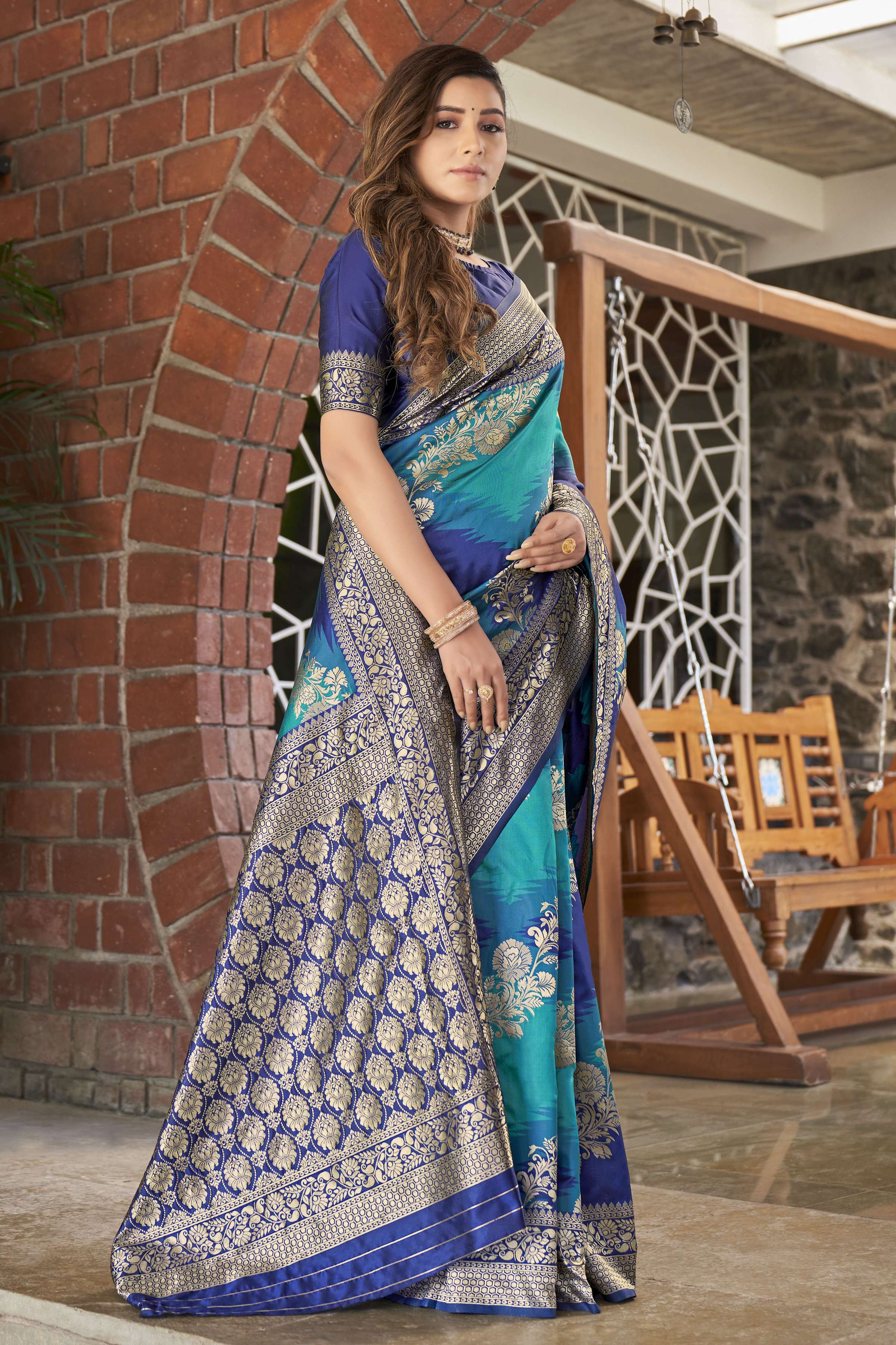 MANOHARI Banarasi Silk Blend Jacquard Work Saree - Blue | Grocsy