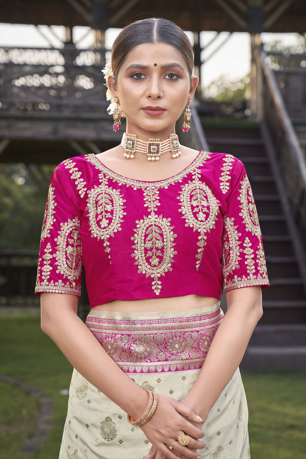 MANOHARI Banarasi Silk Blend Jacquard Work Saree - Pink | Grocsy