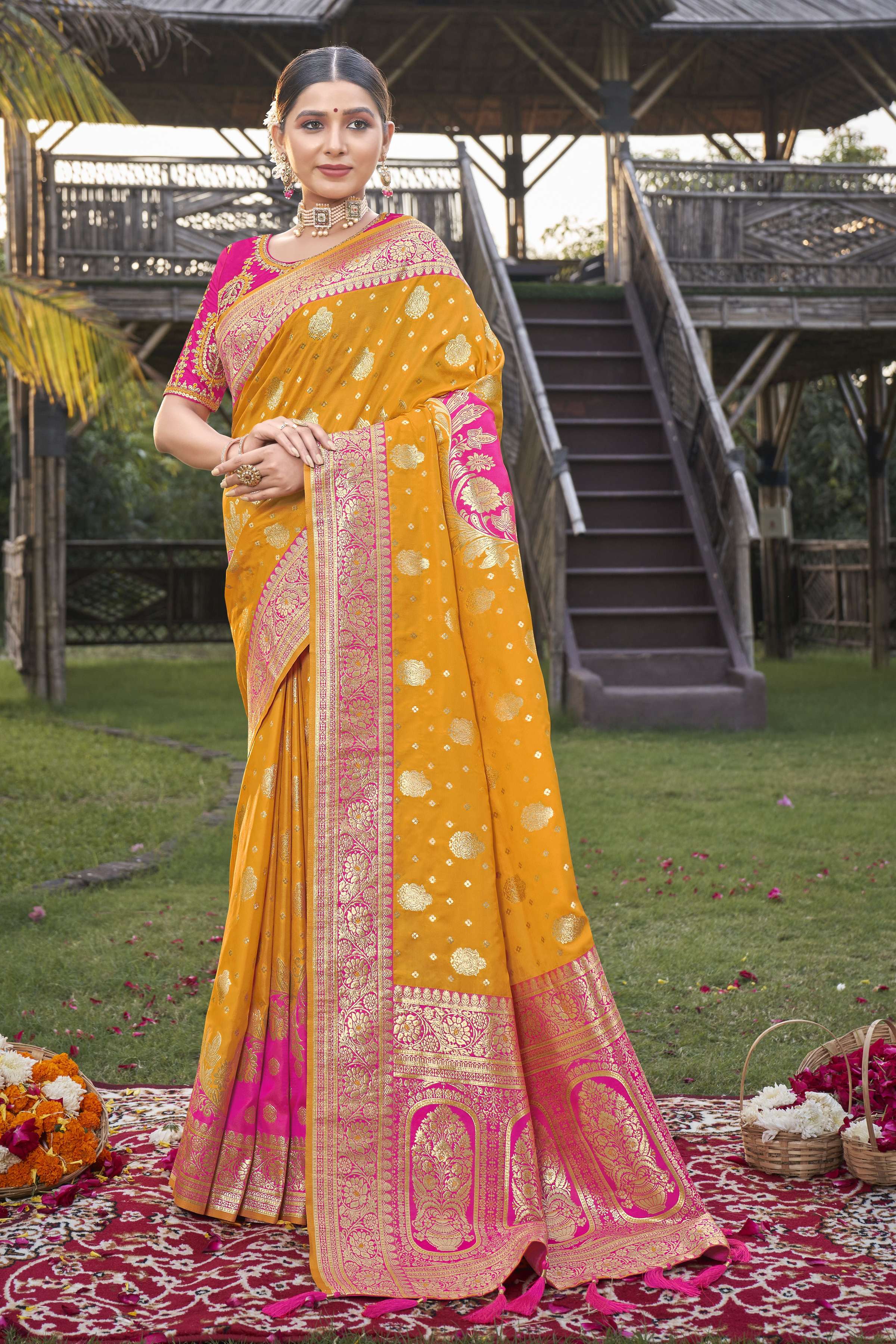 MANOHARI Banarasi Silk Blend Jacquard Work Saree - Yellow | Grocsy