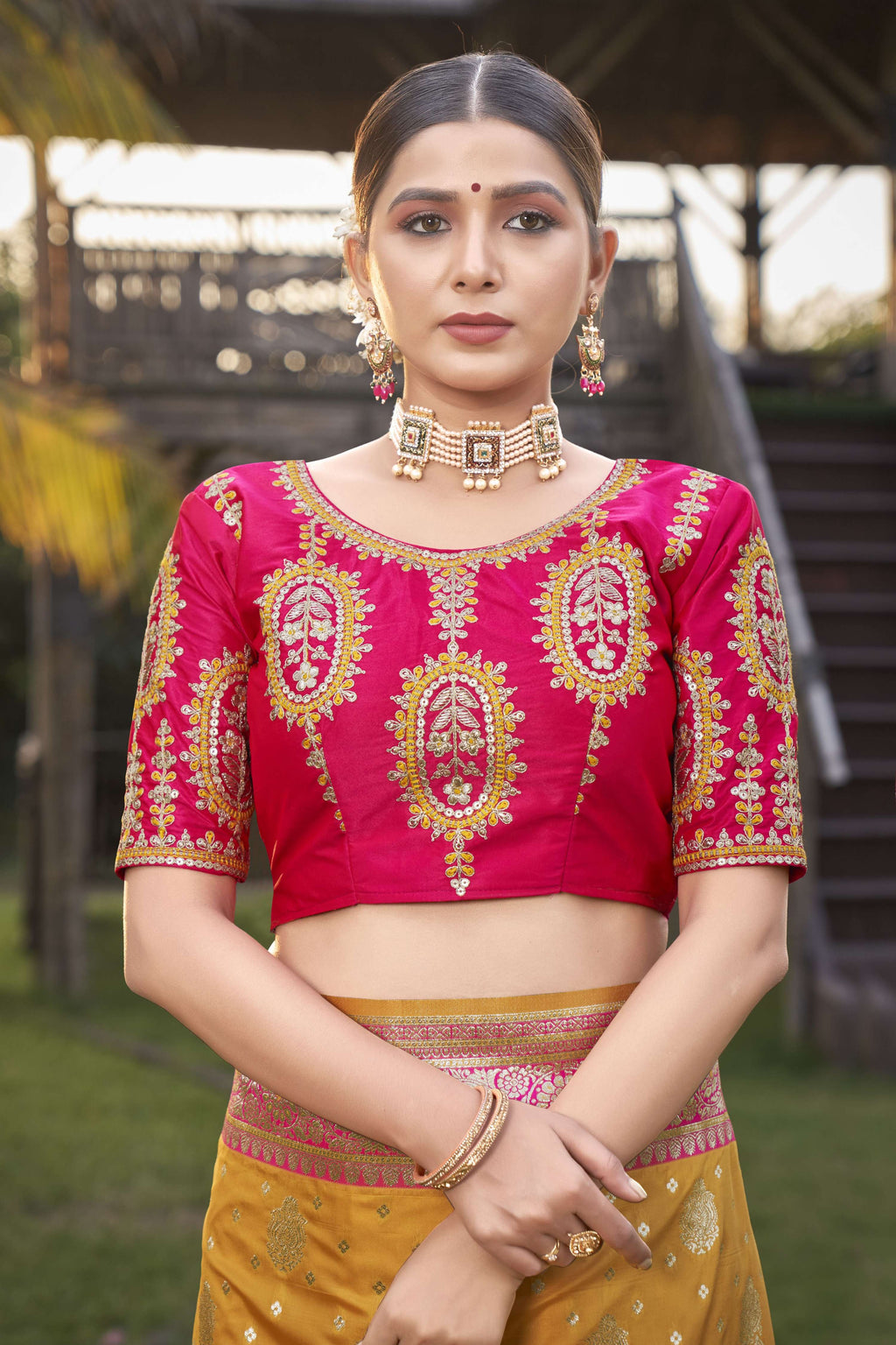 MANOHARI Banarasi Silk Blend Jacquard Work Saree - Yellow | Grocsy