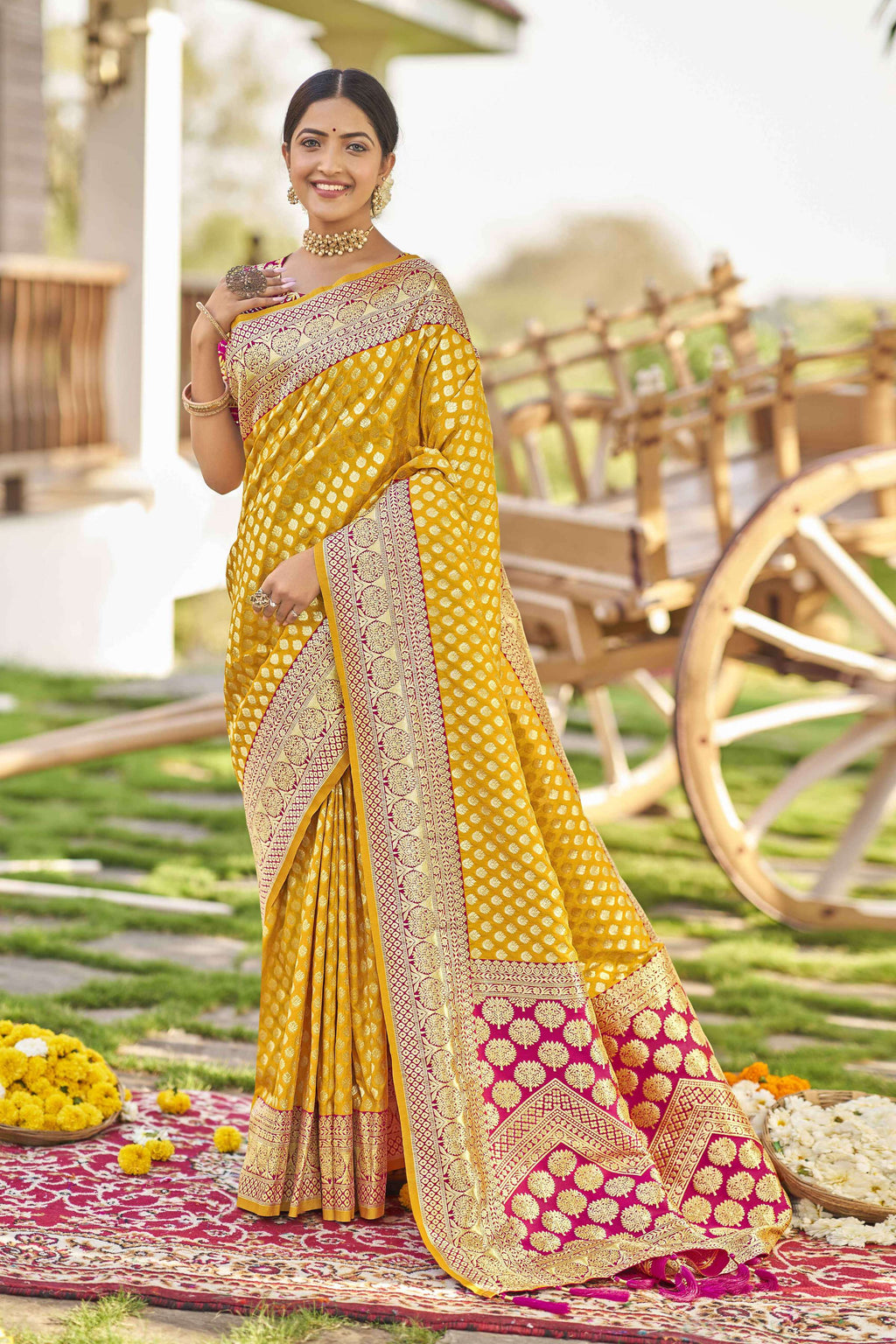 MANOHARI Banarasi Silk Blend Jacquard Work Saree - Yellow | Grocsy