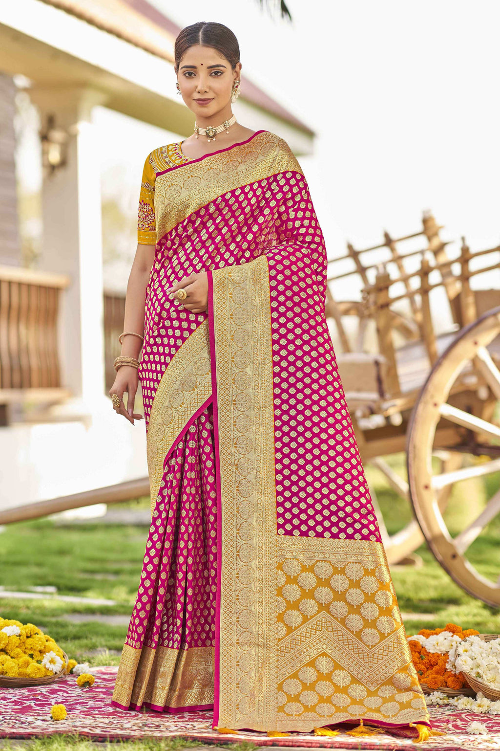 MANOHARI Banarasi Silk Blend Jacquard Work Saree - Pink | Grocsy