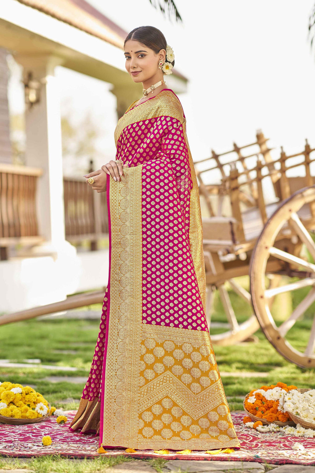 MANOHARI Banarasi Silk Blend Jacquard Work Saree - Pink | Grocsy