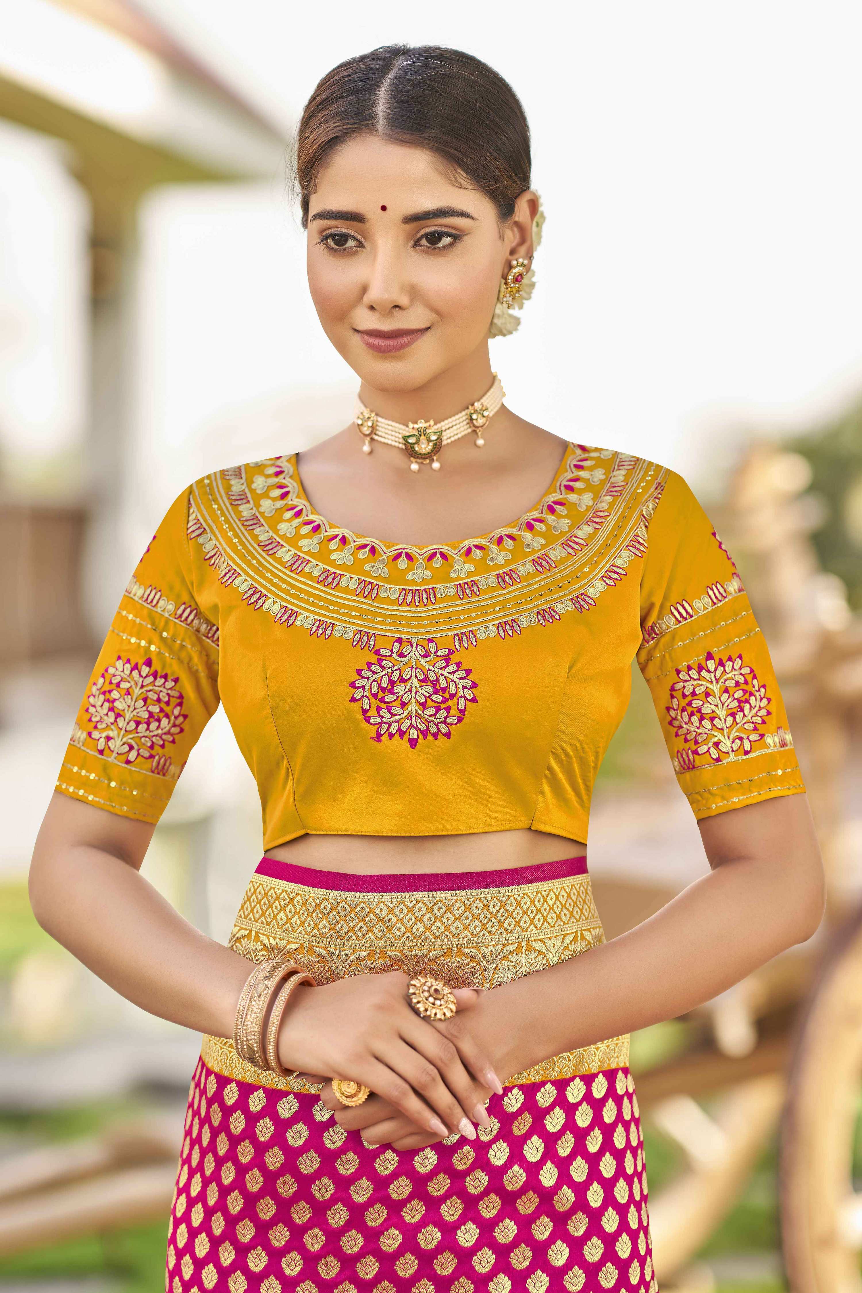 MANOHARI Banarasi Silk Blend Jacquard Work Saree - Pink | Grocsy