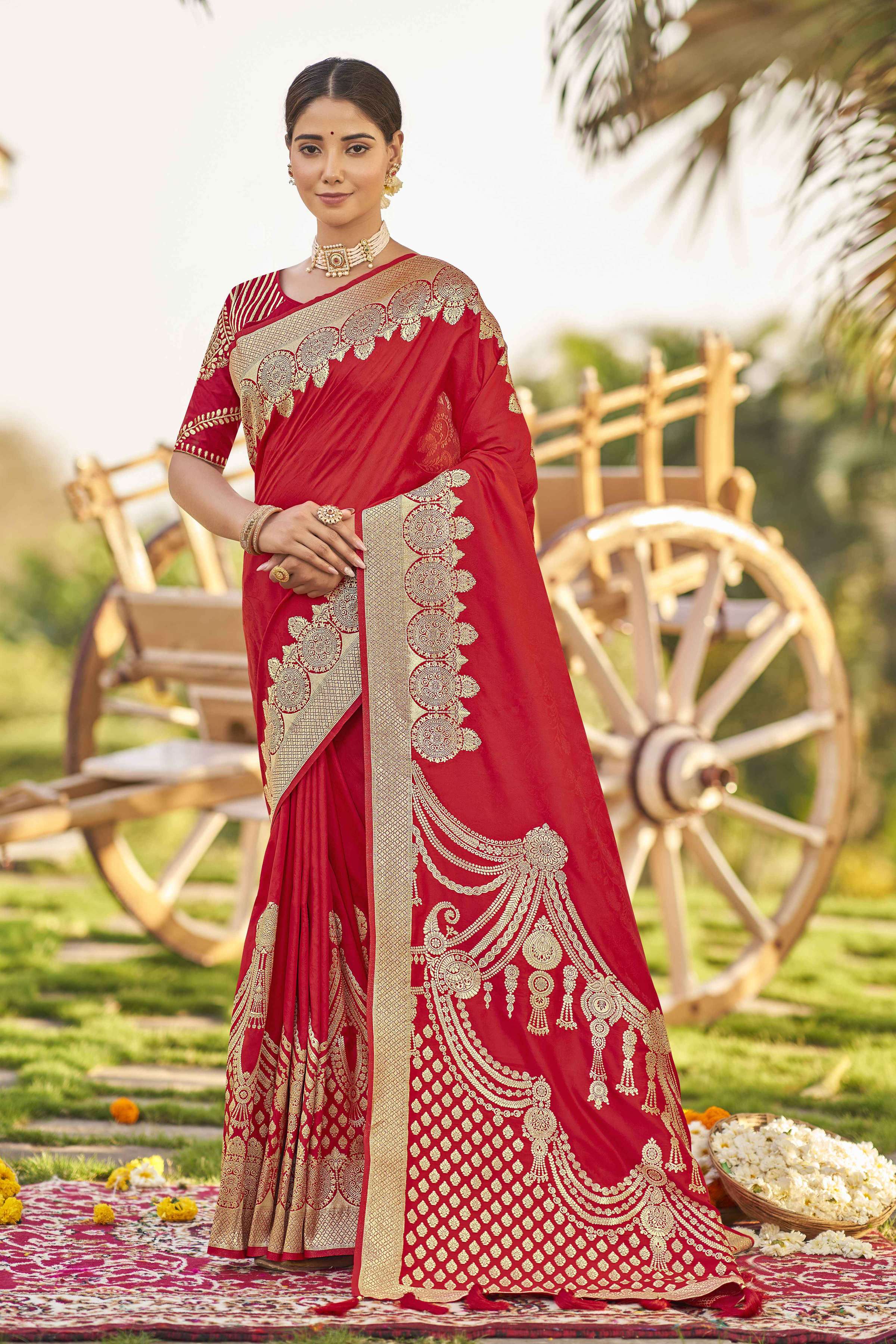 MANOHARI Banarasi Silk Blend Jacquard Work Saree - Red | Grocsy
