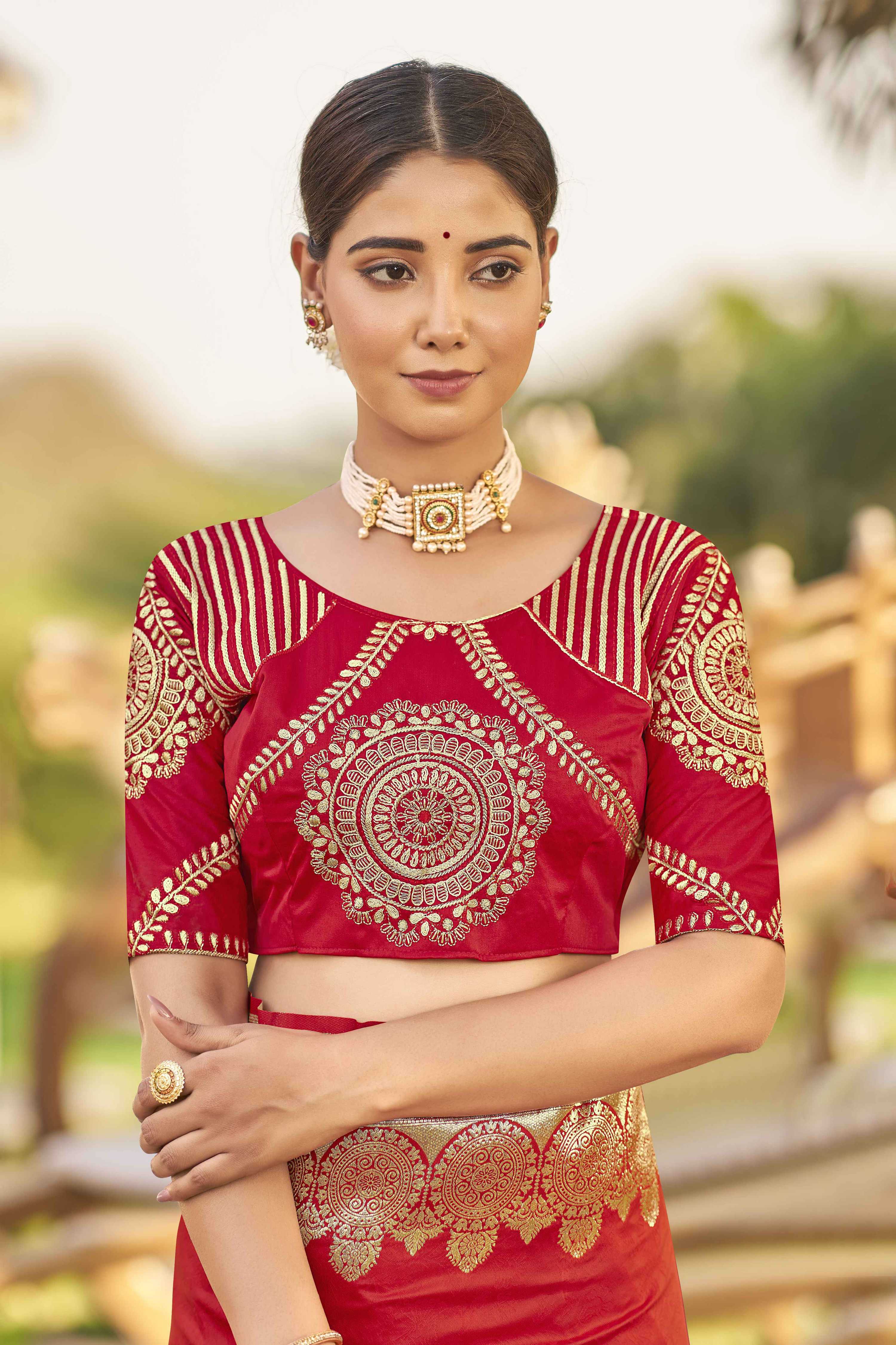 MANOHARI Banarasi Silk Blend Jacquard Work Saree - Red | Grocsy