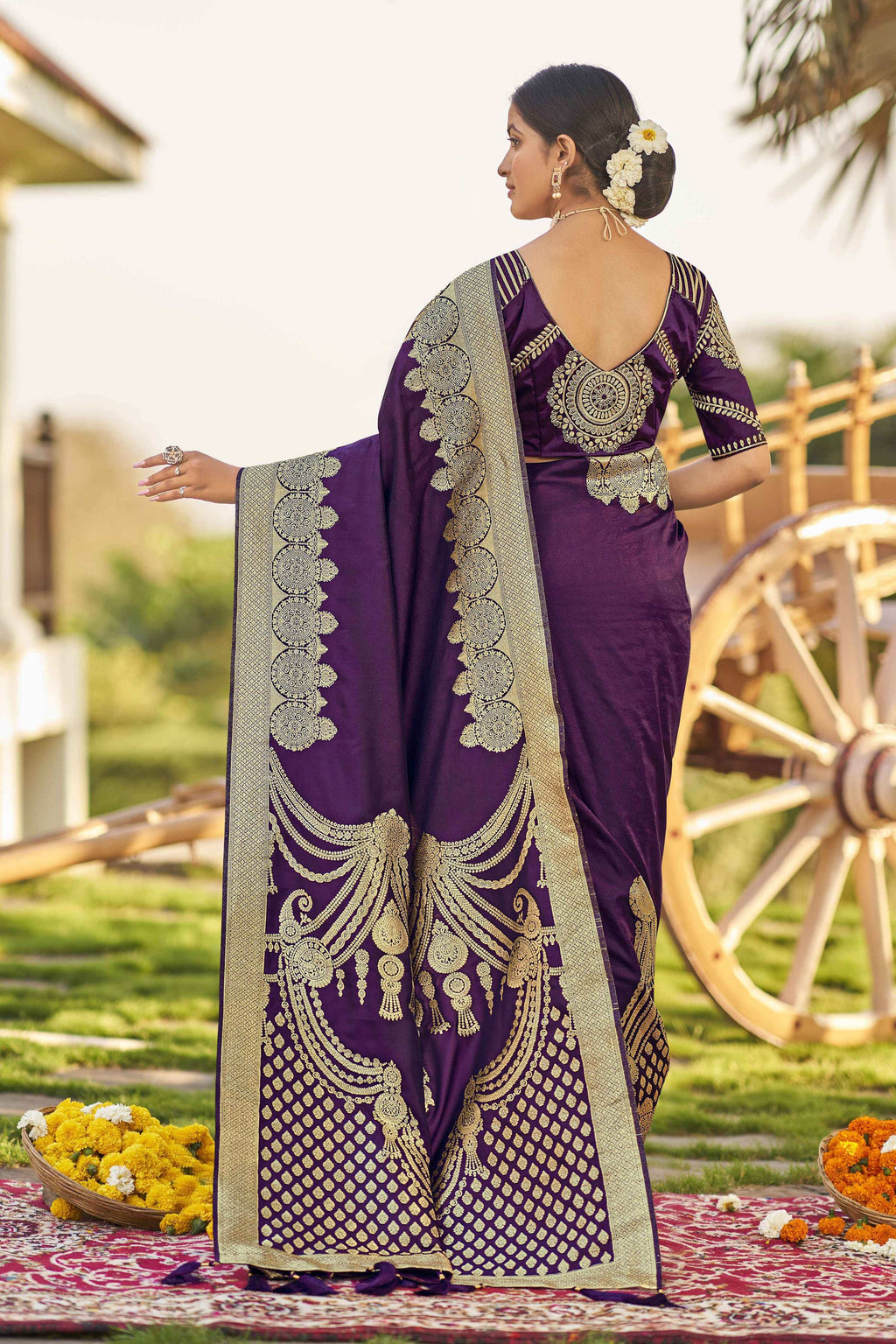 MANOHARI Banarasi Silk Blend Jacquard Work Saree - Purple | Grocsy