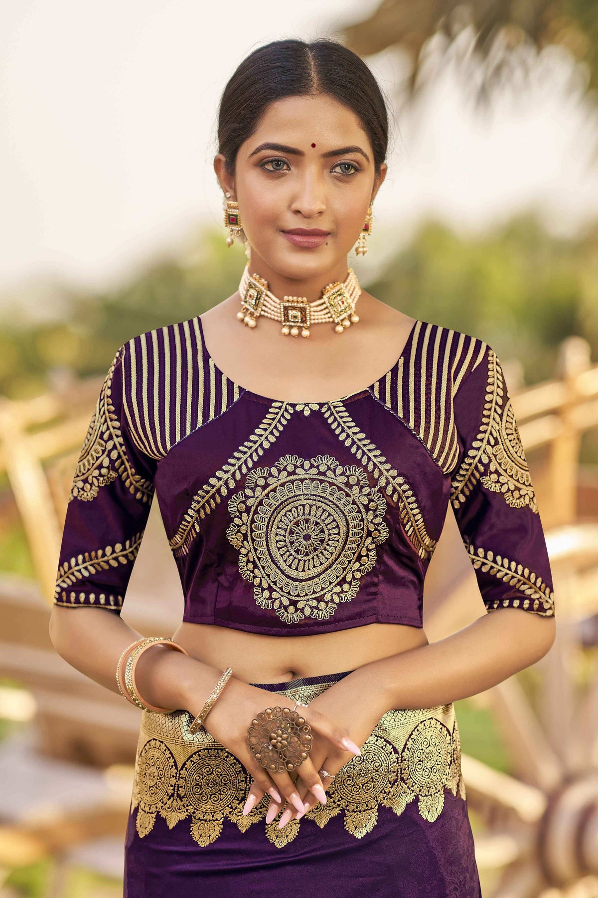 MANOHARI Banarasi Silk Blend Jacquard Work Saree - Purple | Grocsy