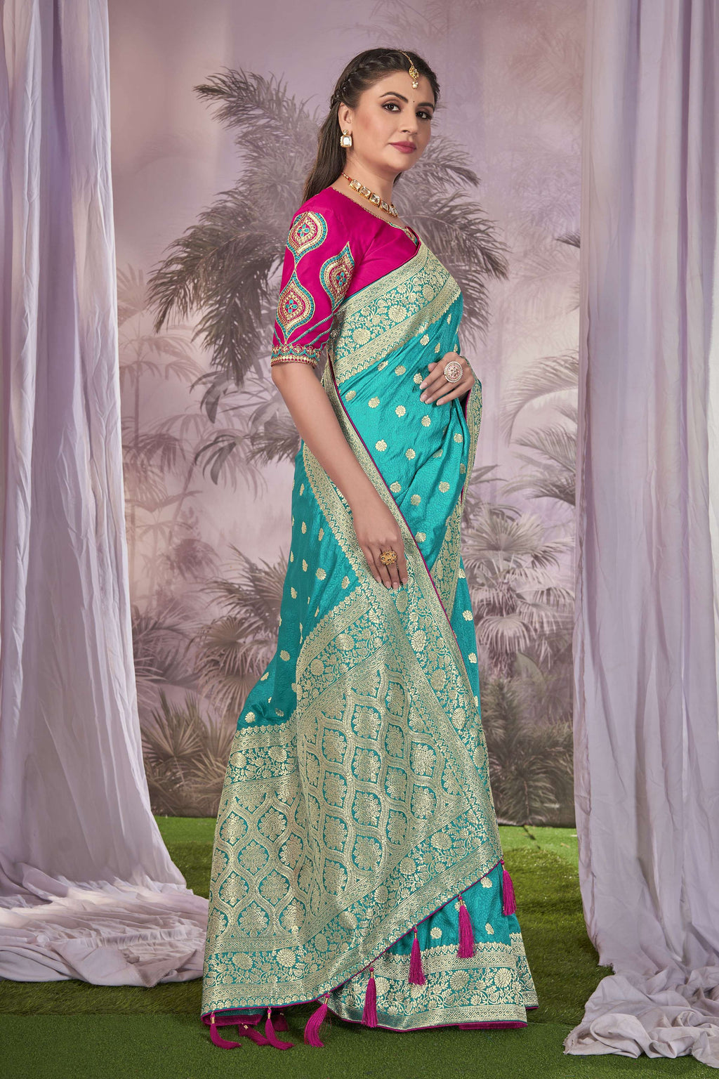 MANOHARI Banarasi Silk Blend Jacquard Work Saree - Blue | Grocsy