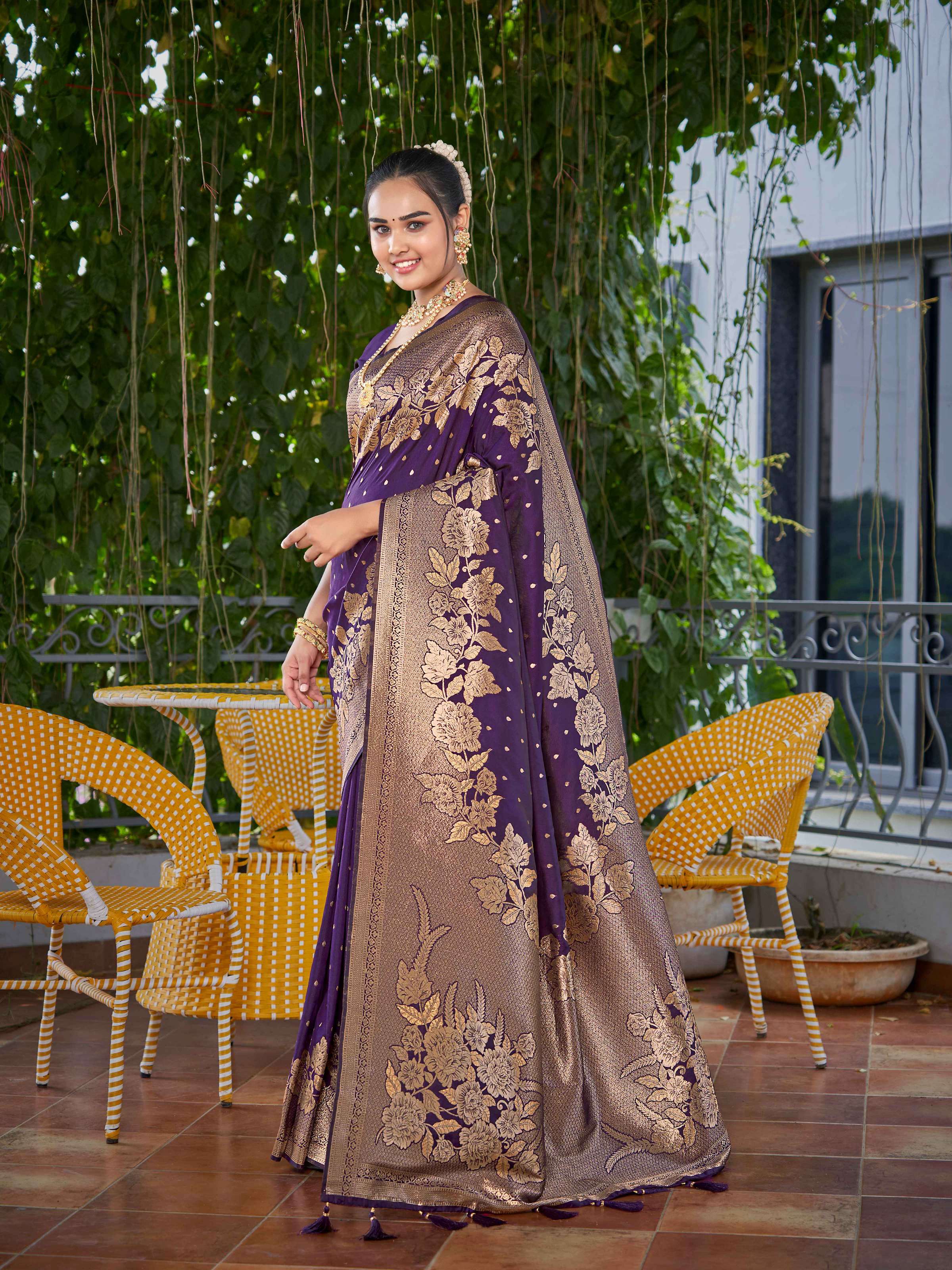 MANOHARI Banarasi Silk Blend Jacquard Work Saree - Purple | Grocsy