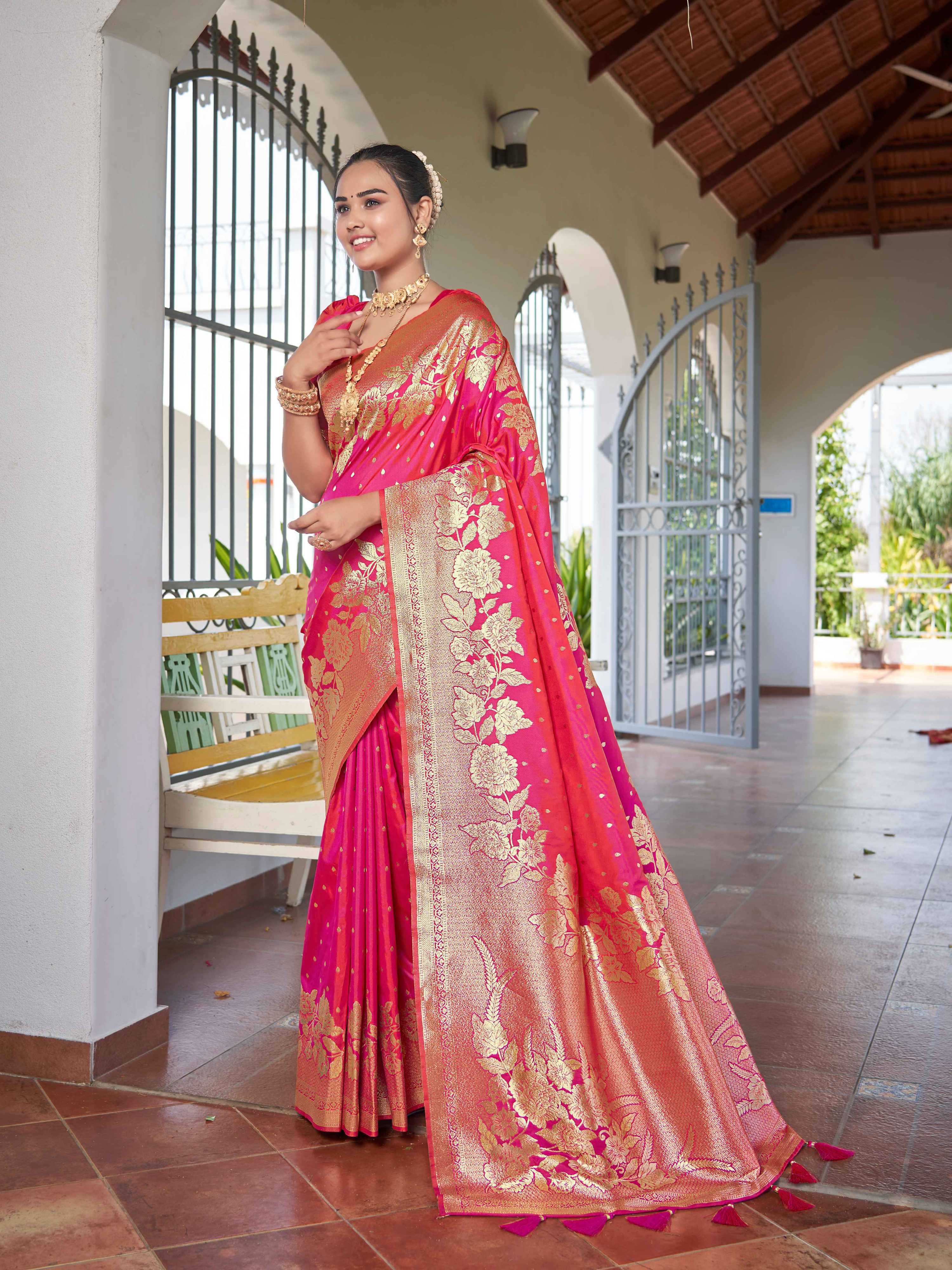 MANOHARI Banarasi Silk Blend Jacquard Work Saree - Pink | Grocsy
