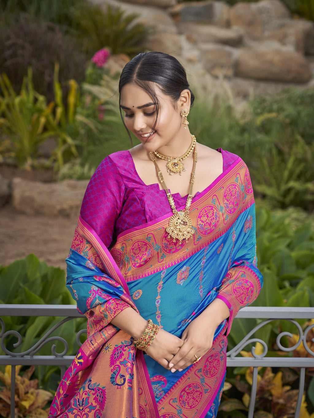 MANOHARI Banarasi Silk Blend Jacquard Work Saree - Blue | Grocsy