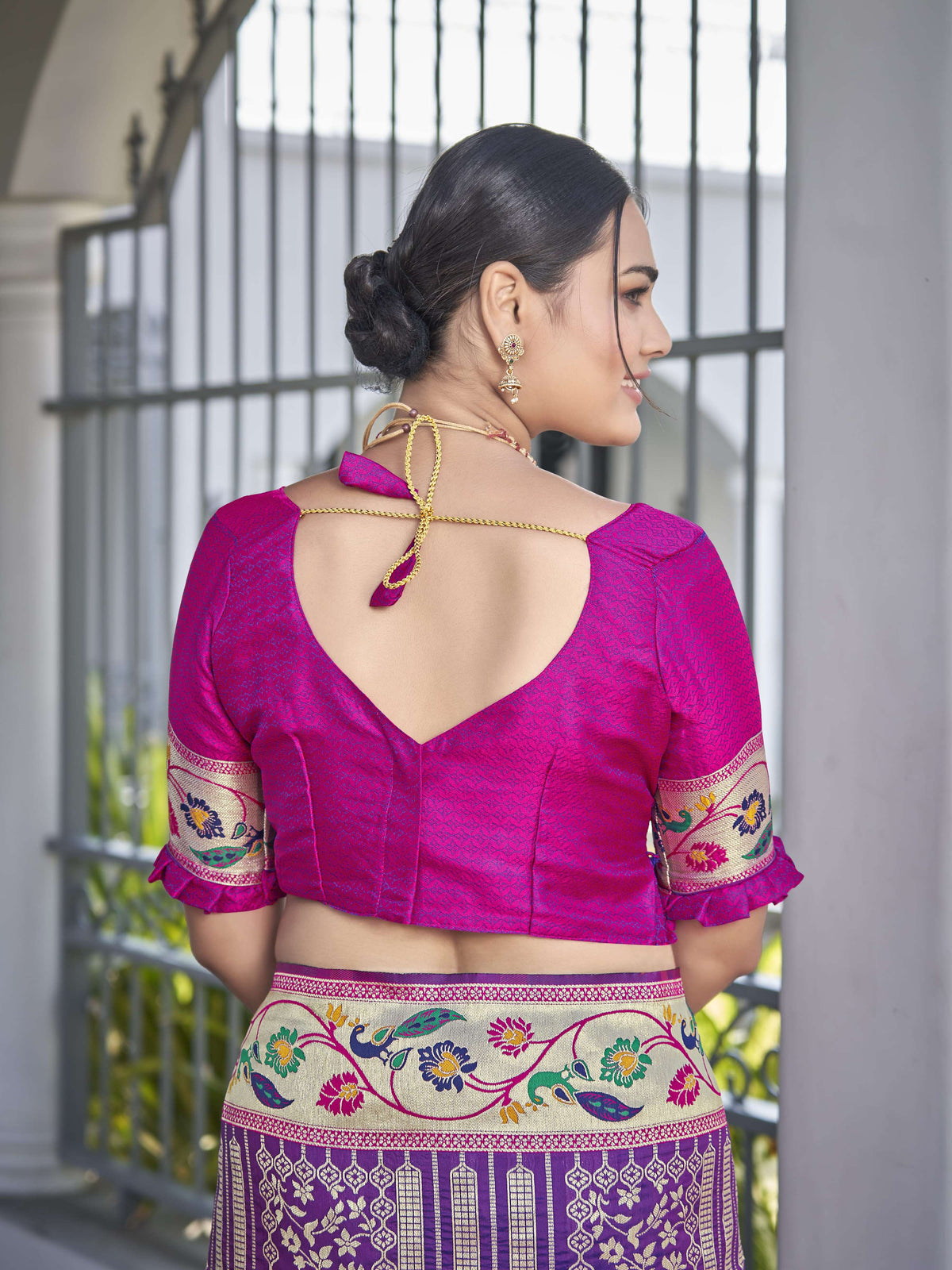 MANOHARI Banarasi Silk Blend Jacquard Work Saree - Purple | Grocsy