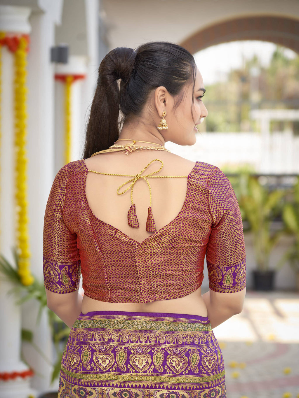 MANOHARI Banarasi Silk Blend Jacquard Work Saree - Purple | Grocsy