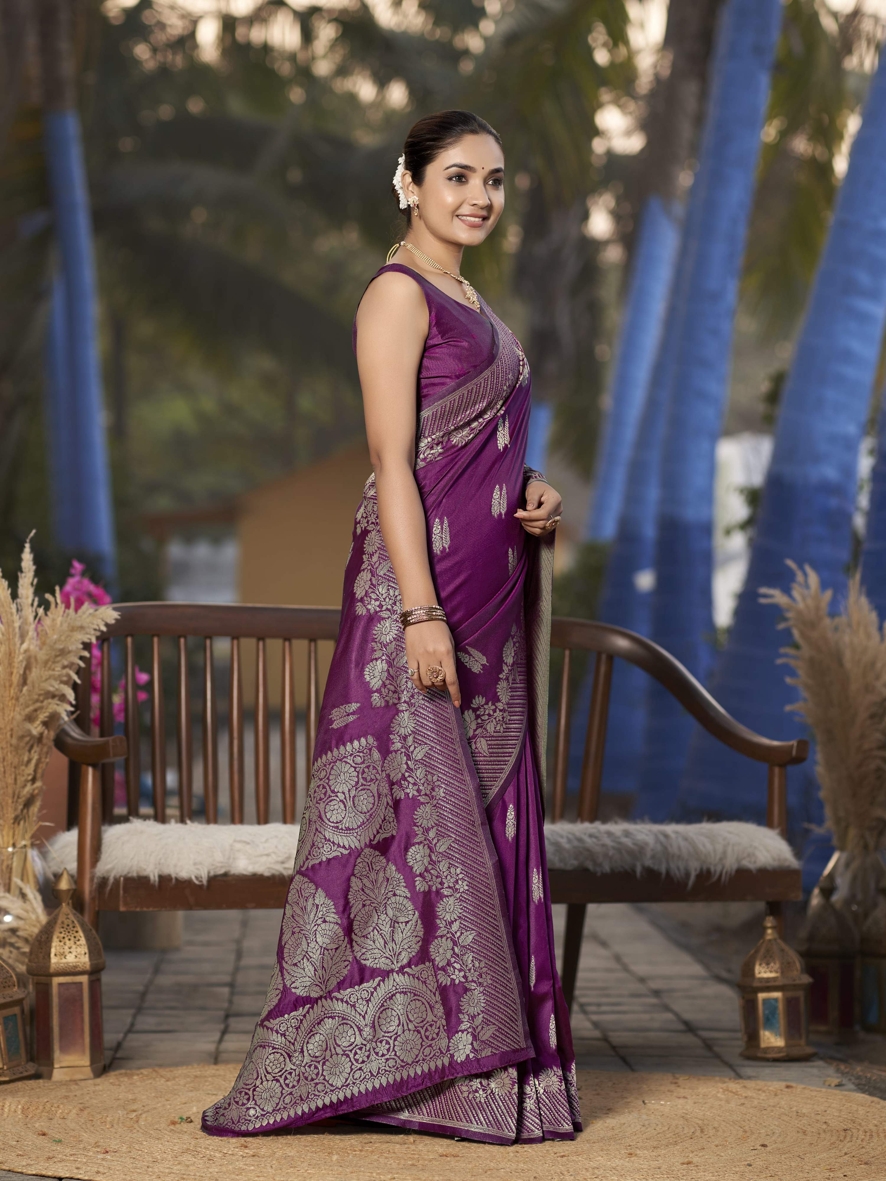 MANOHARI Banarasi Silk Blend Jacquard Work Saree - Purple | Grocsy