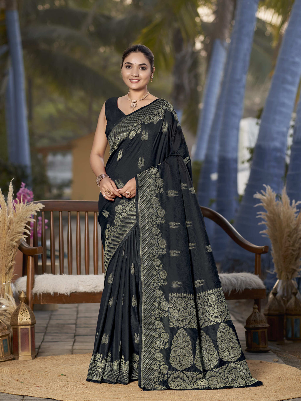 MANOHARI Banarasi Silk Blend Jacquard Work Saree - Black | Grocsy