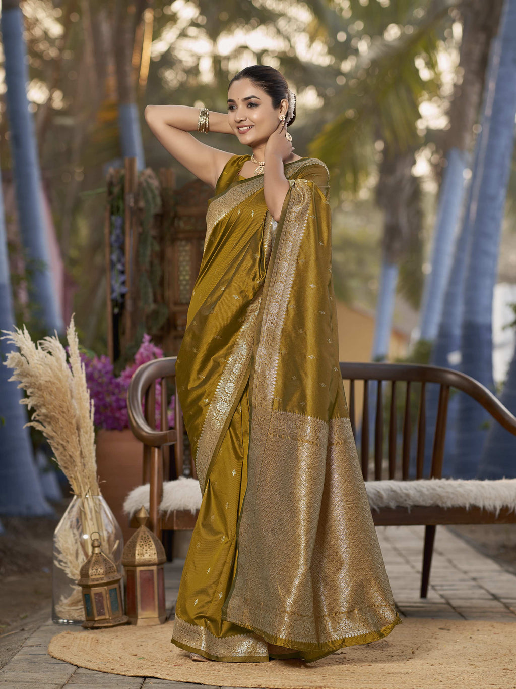 MANOHARI Banarasi Silk Blend Jacquard Work Saree - Yellow | Grocsy