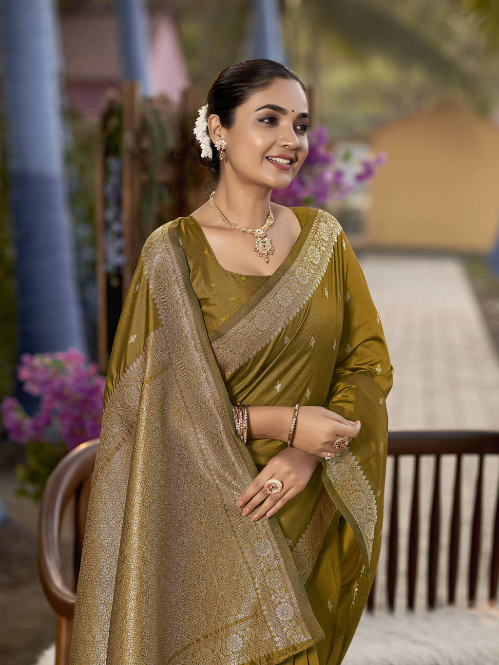 MANOHARI Banarasi Silk Blend Jacquard Work Saree - Yellow | Grocsy