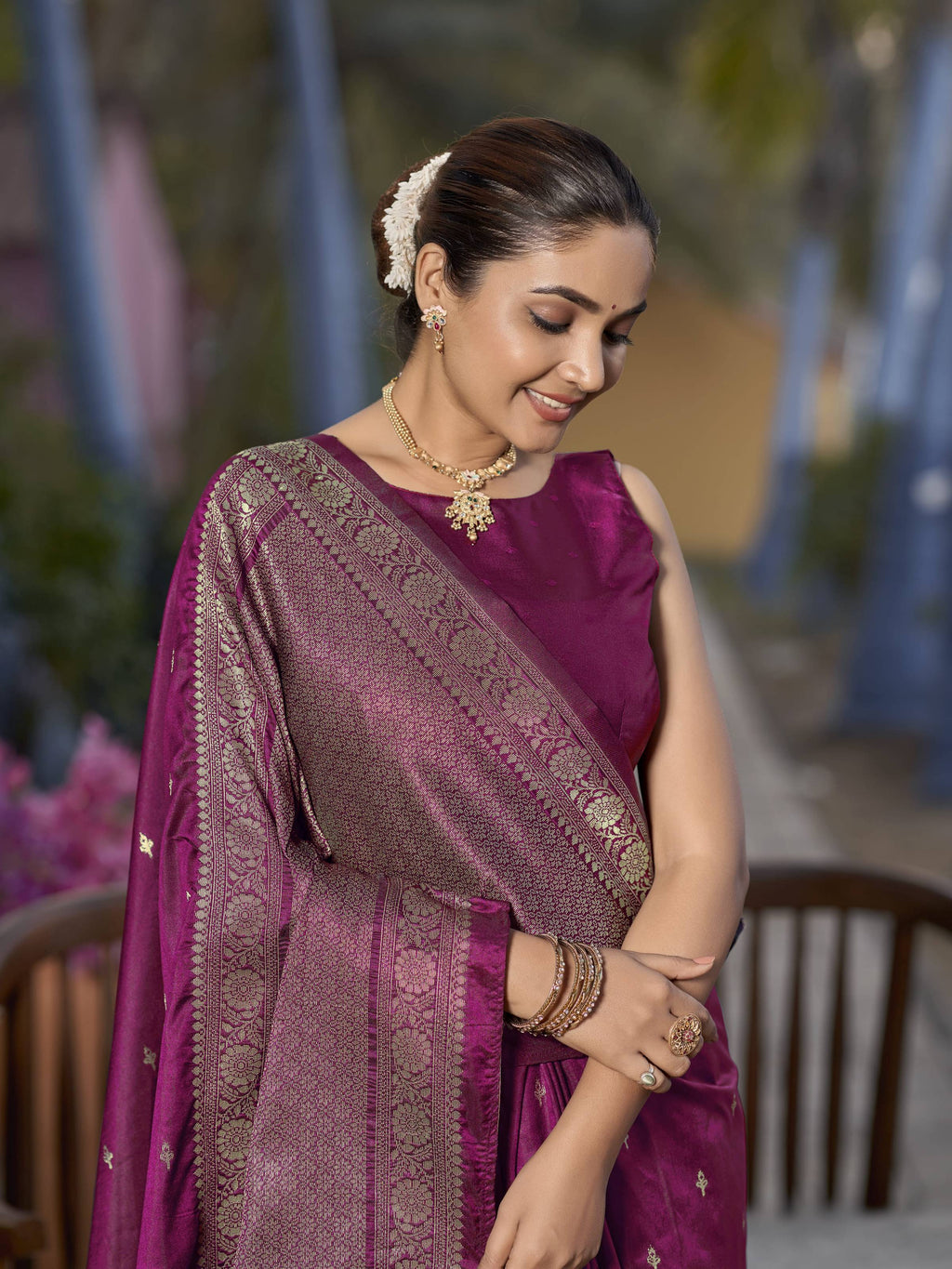 MANOHARI Banarasi Silk Blend Jacquard Work Saree - Purple | Grocsy