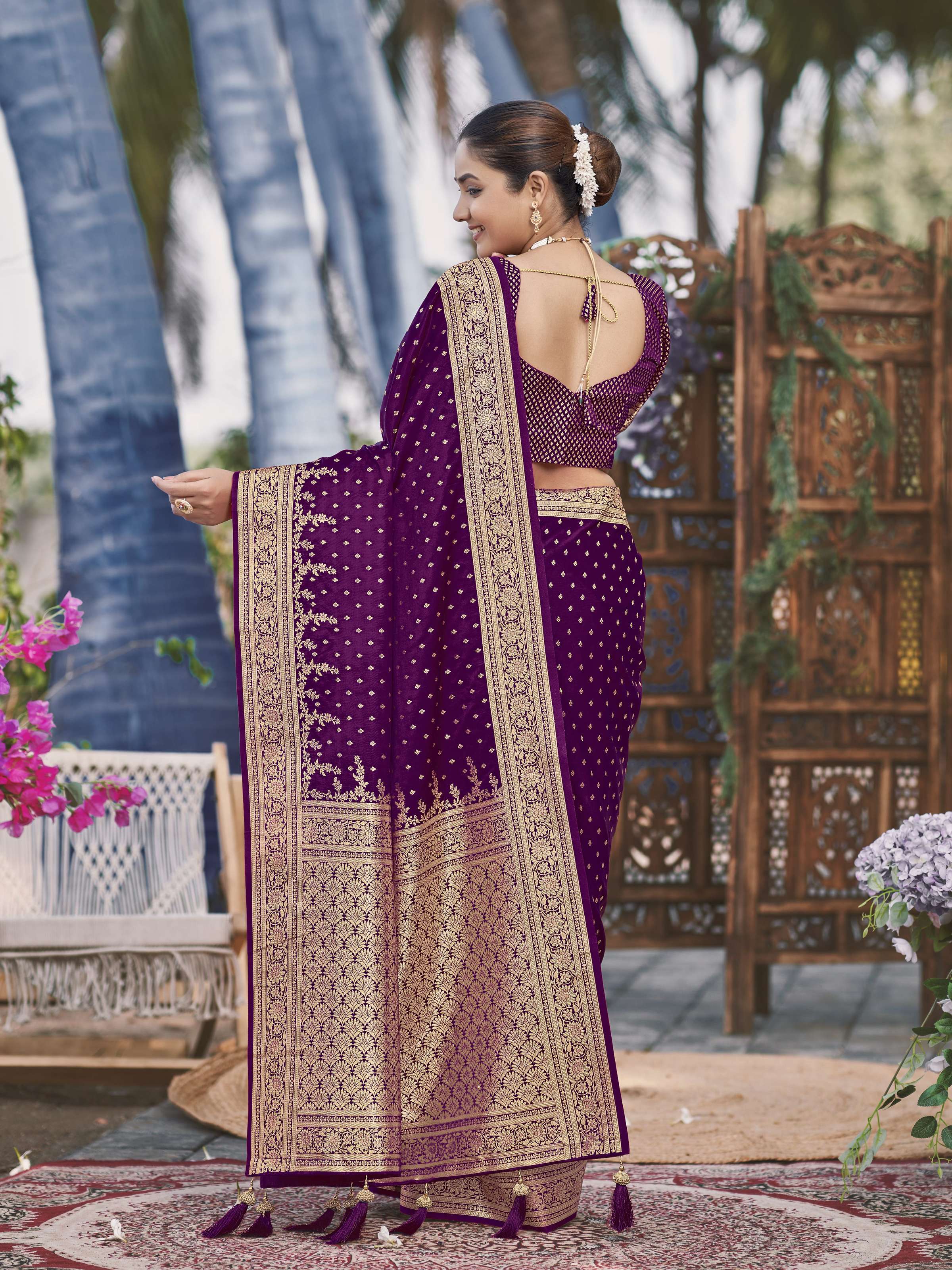 MANOHARI Banarasi Silk Blend Jacquard Work Saree - Purple | Grocsy