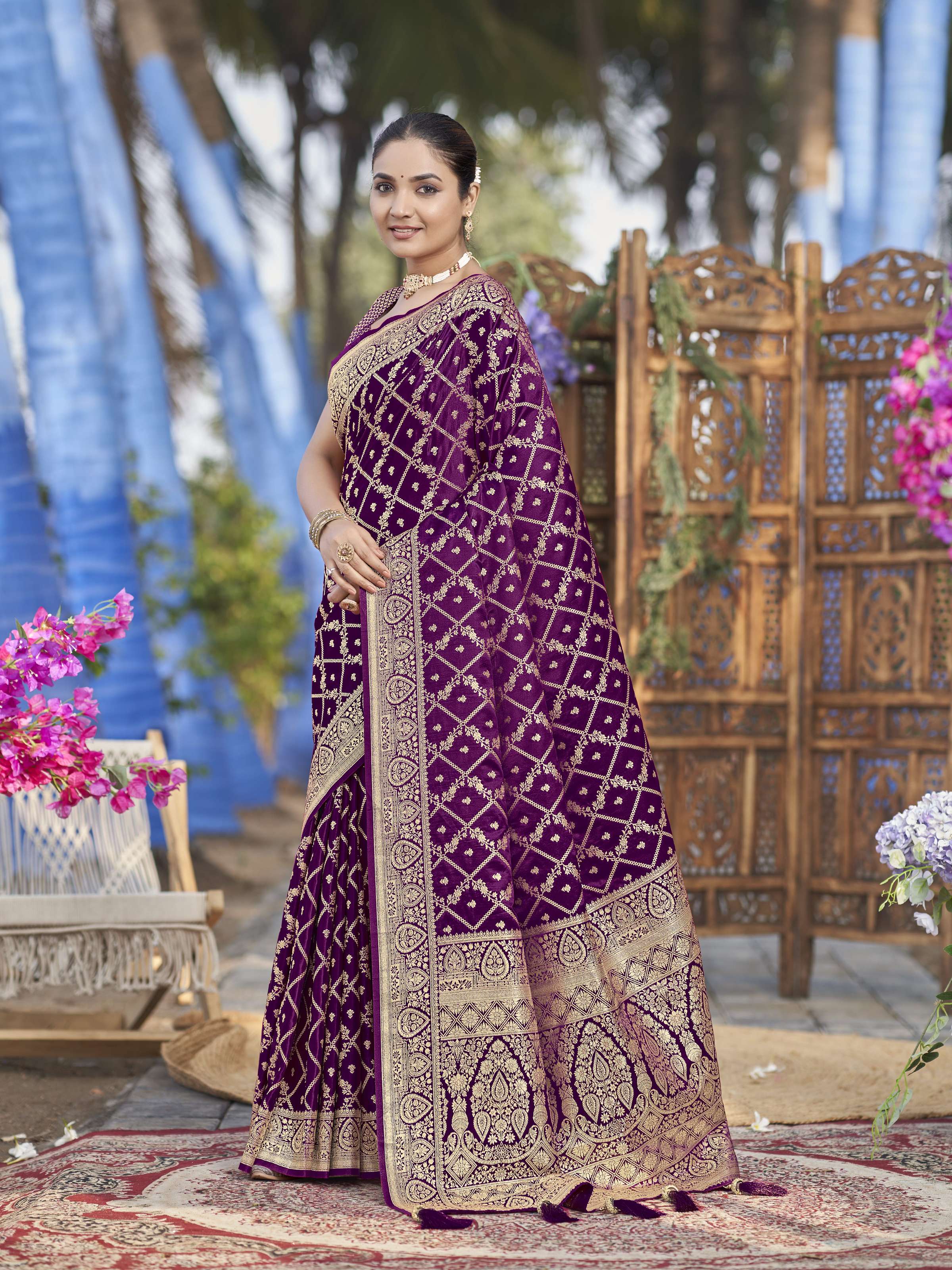 MANOHARI Banarasi Silk Blend Jacquard Work Saree - Purple | Grocsy