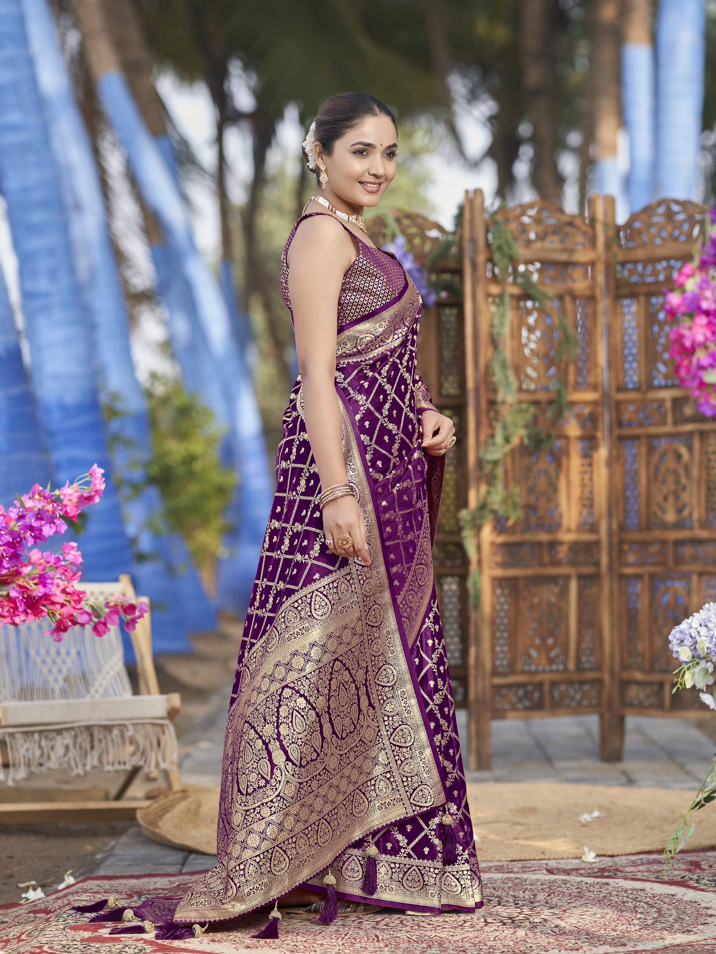 MANOHARI Banarasi Silk Blend Jacquard Work Saree - Purple | Grocsy