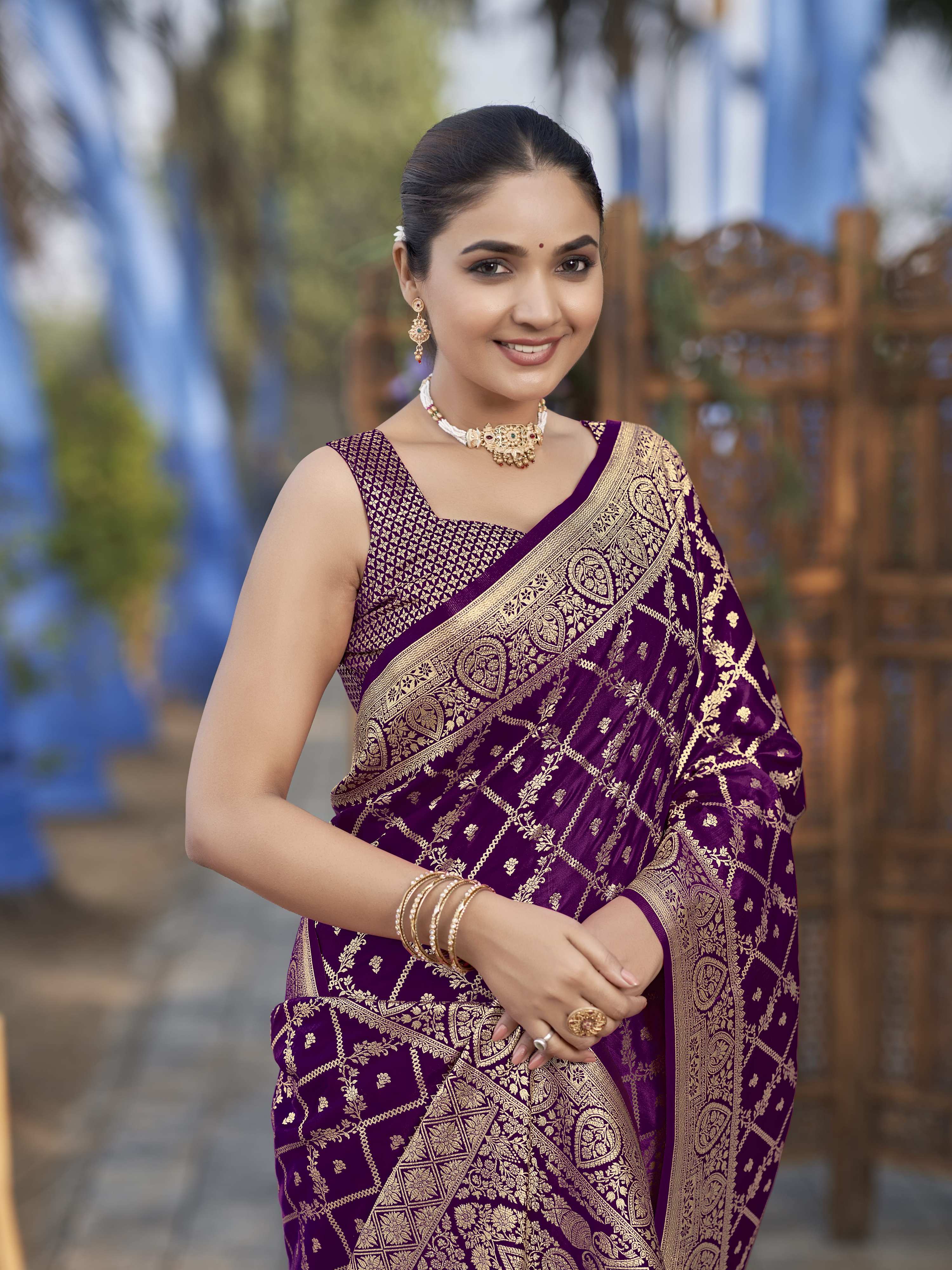 MANOHARI Banarasi Silk Blend Jacquard Work Saree - Purple | Grocsy
