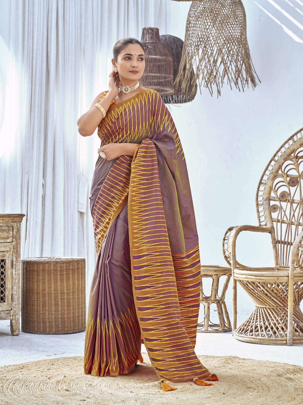 MANOHARI Banarasi Silk Blend Jacquard Work Saree - Purple | Grocsy