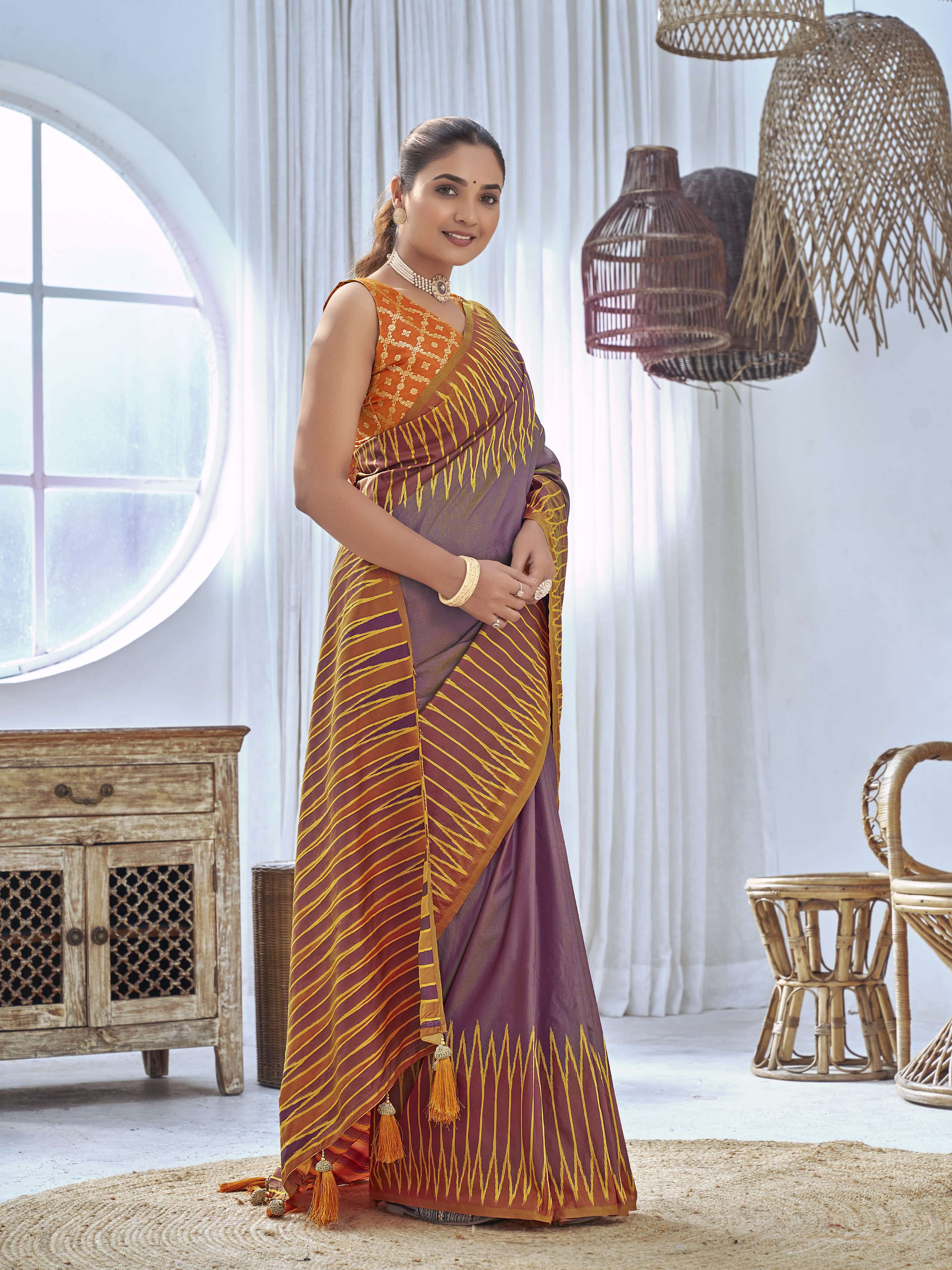 MANOHARI Banarasi Silk Blend Jacquard Work Saree - Purple | Grocsy