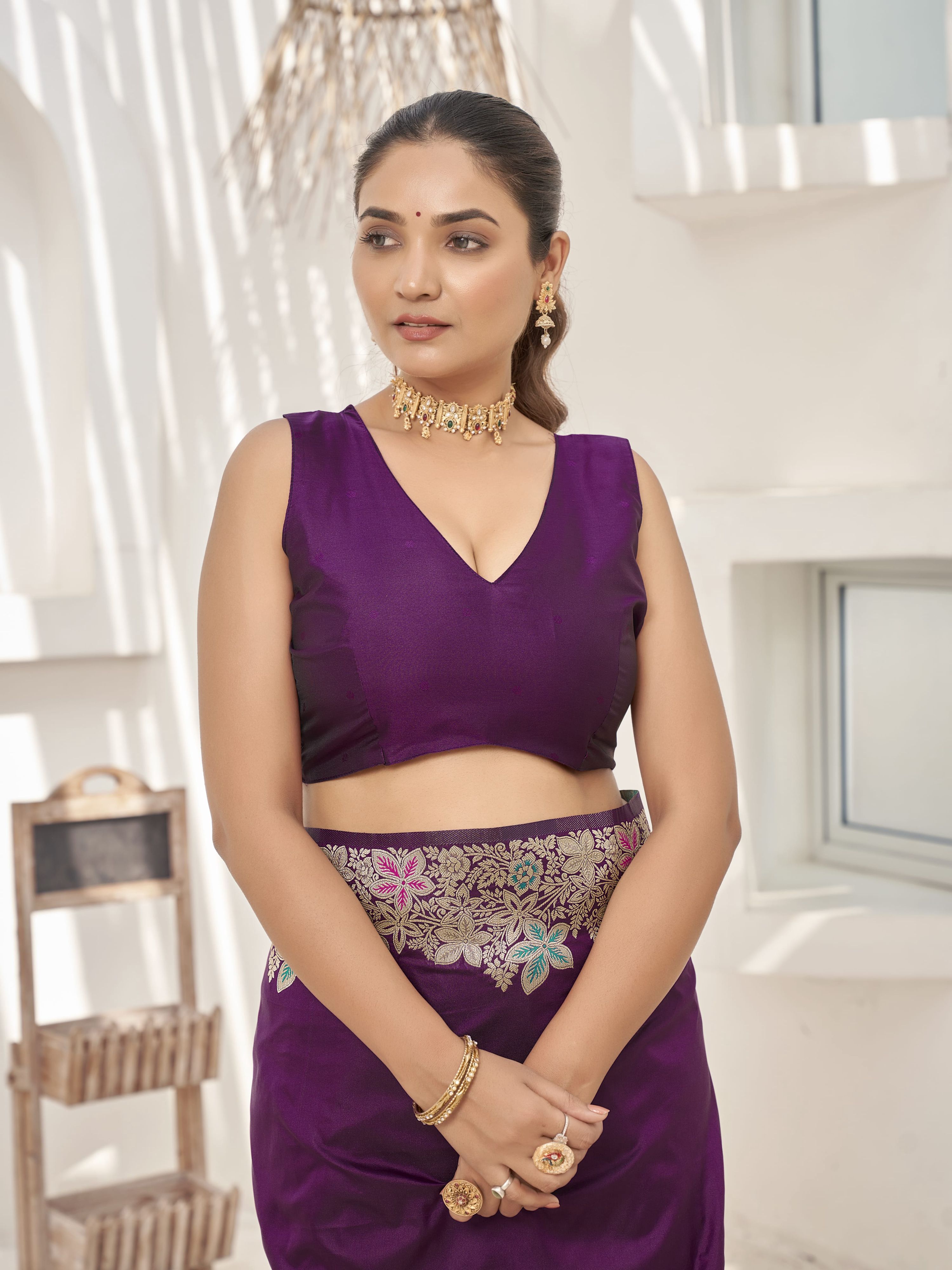 MANOHARI Banarasi Silk Blend Jacquard Work Saree - Purple | Grocsy