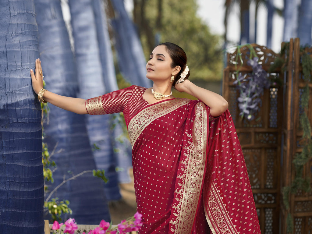 MANOHARI Banarasi Silk Blend Jacquard Work Saree - Red | Grocsy