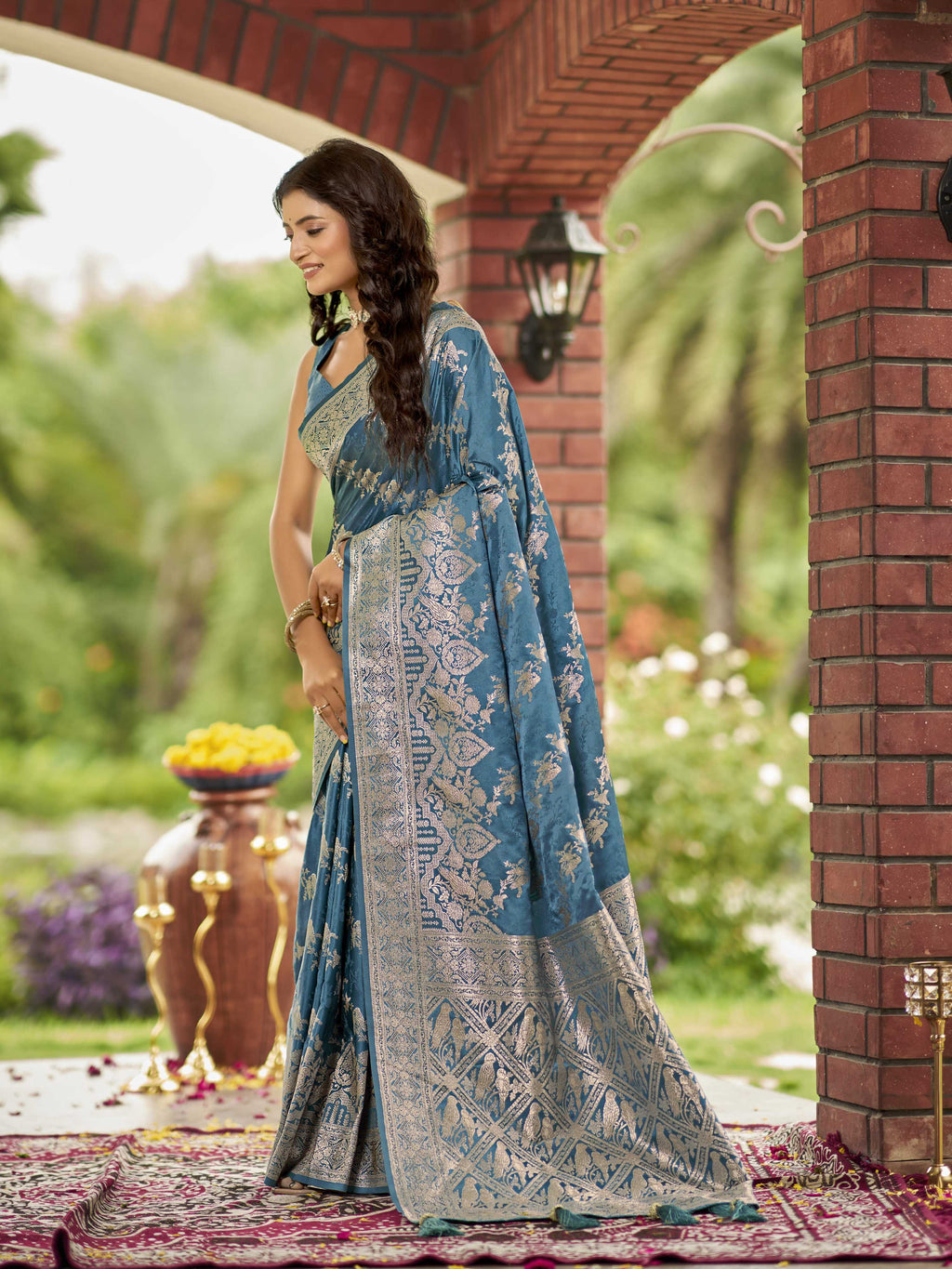 MANOHARI Banarasi Silk Blend Jacquard Work Saree - Blue | Grocsy