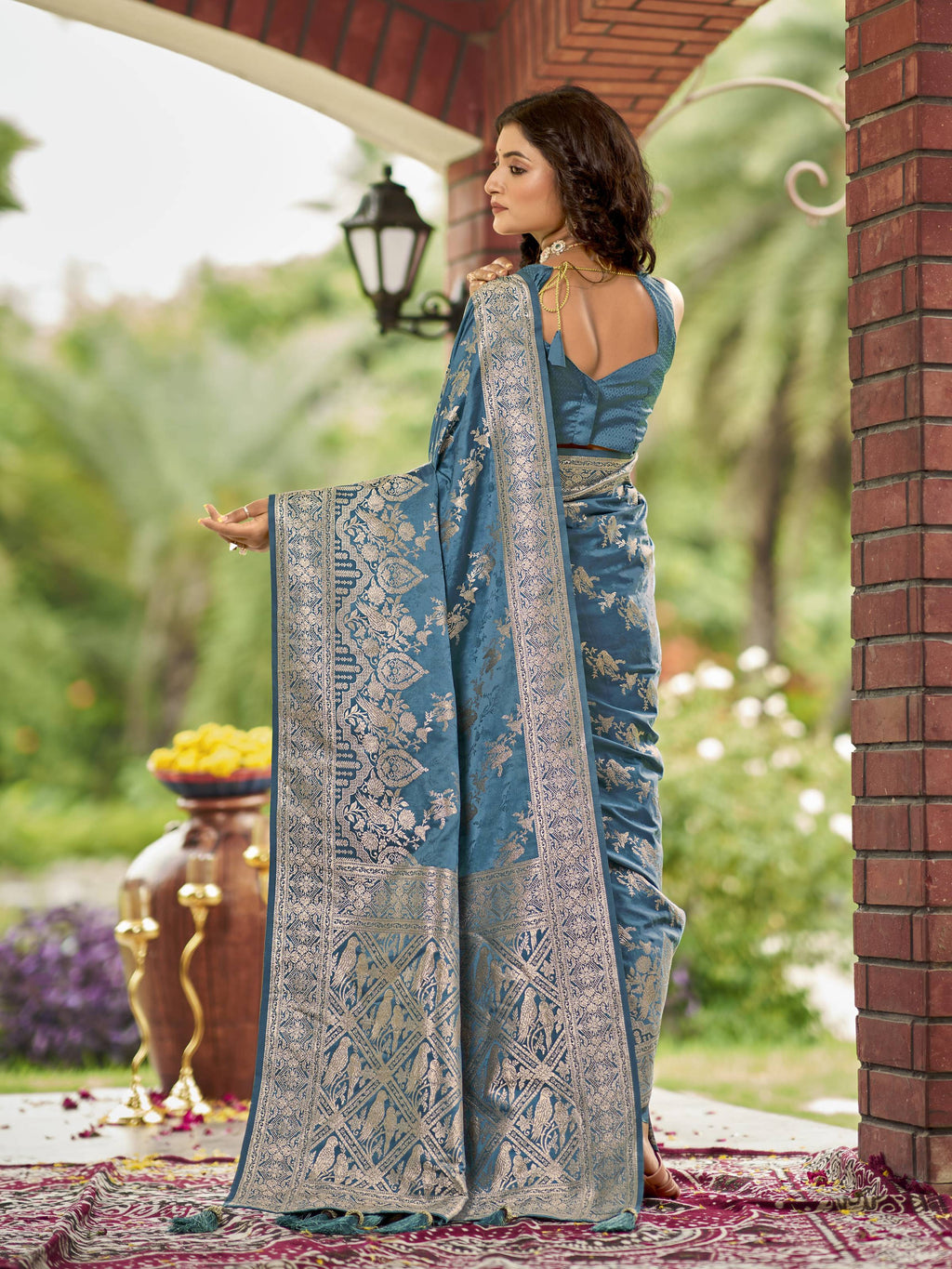 MANOHARI Banarasi Silk Blend Jacquard Work Saree - Blue | Grocsy