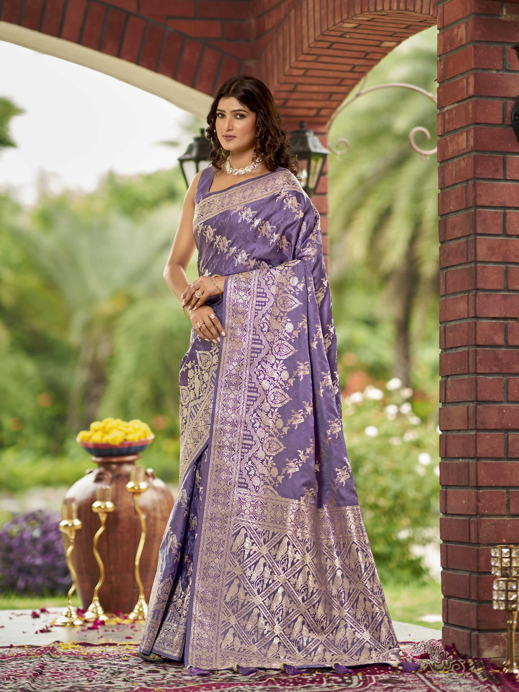 MANOHARI Banarasi Silk Blend Jacquard Work Saree - Purple | Grocsy